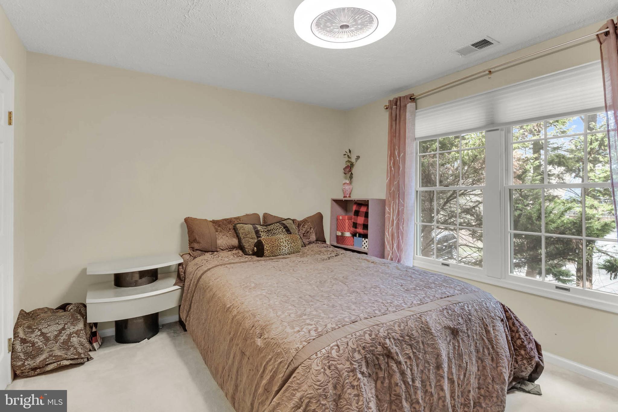 WORTHINGTON GLEN - Residential