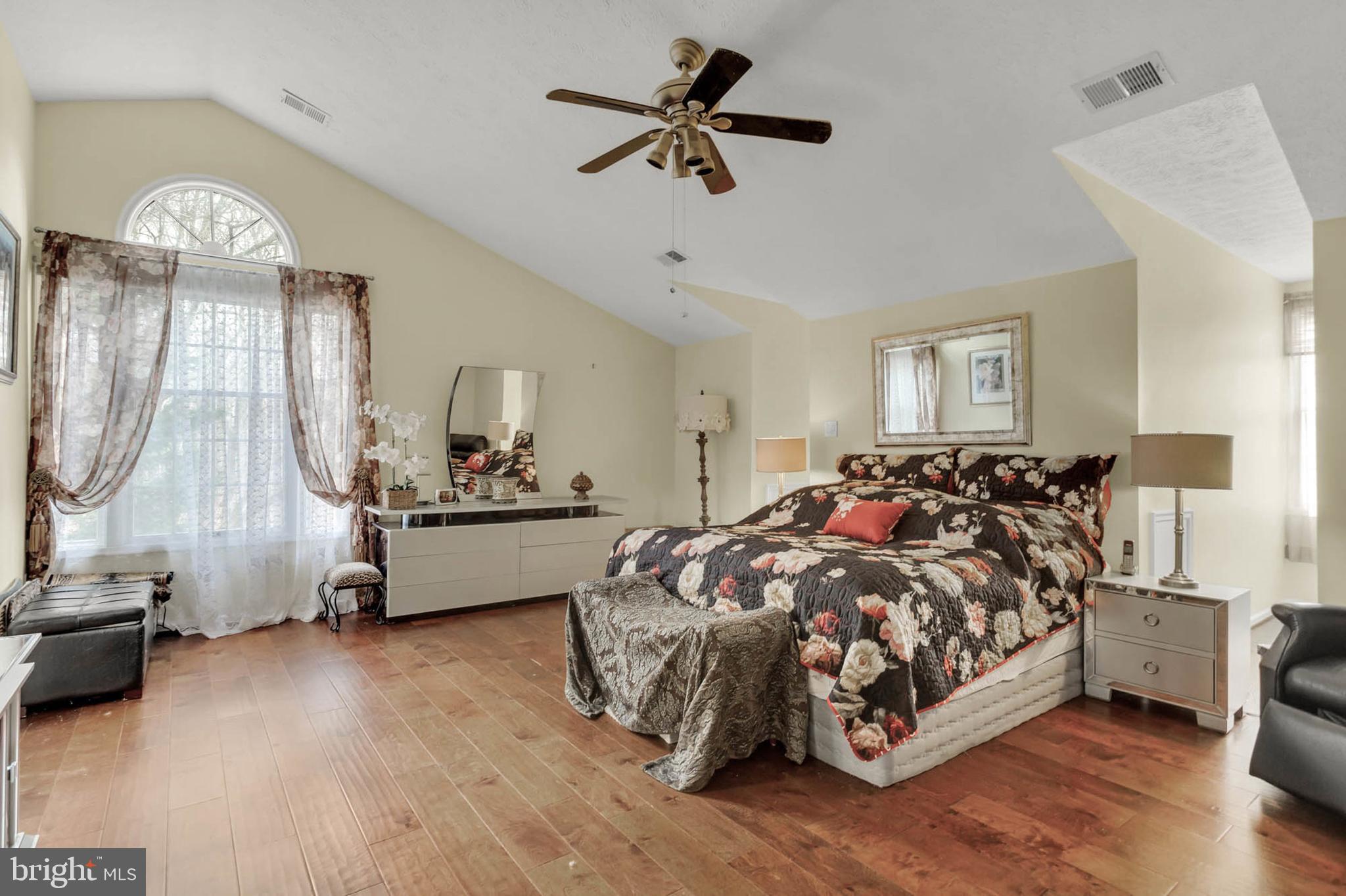 WORTHINGTON GLEN - Residential