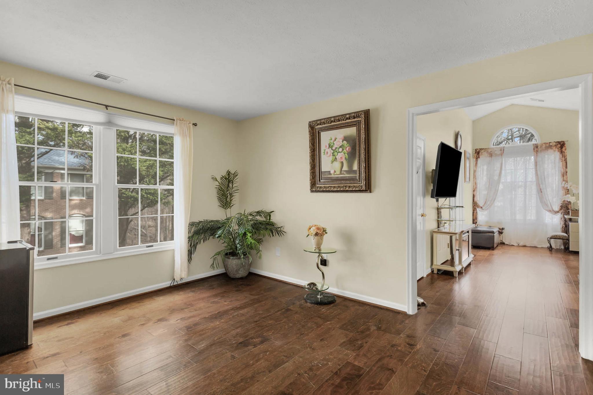 WORTHINGTON GLEN - Residential