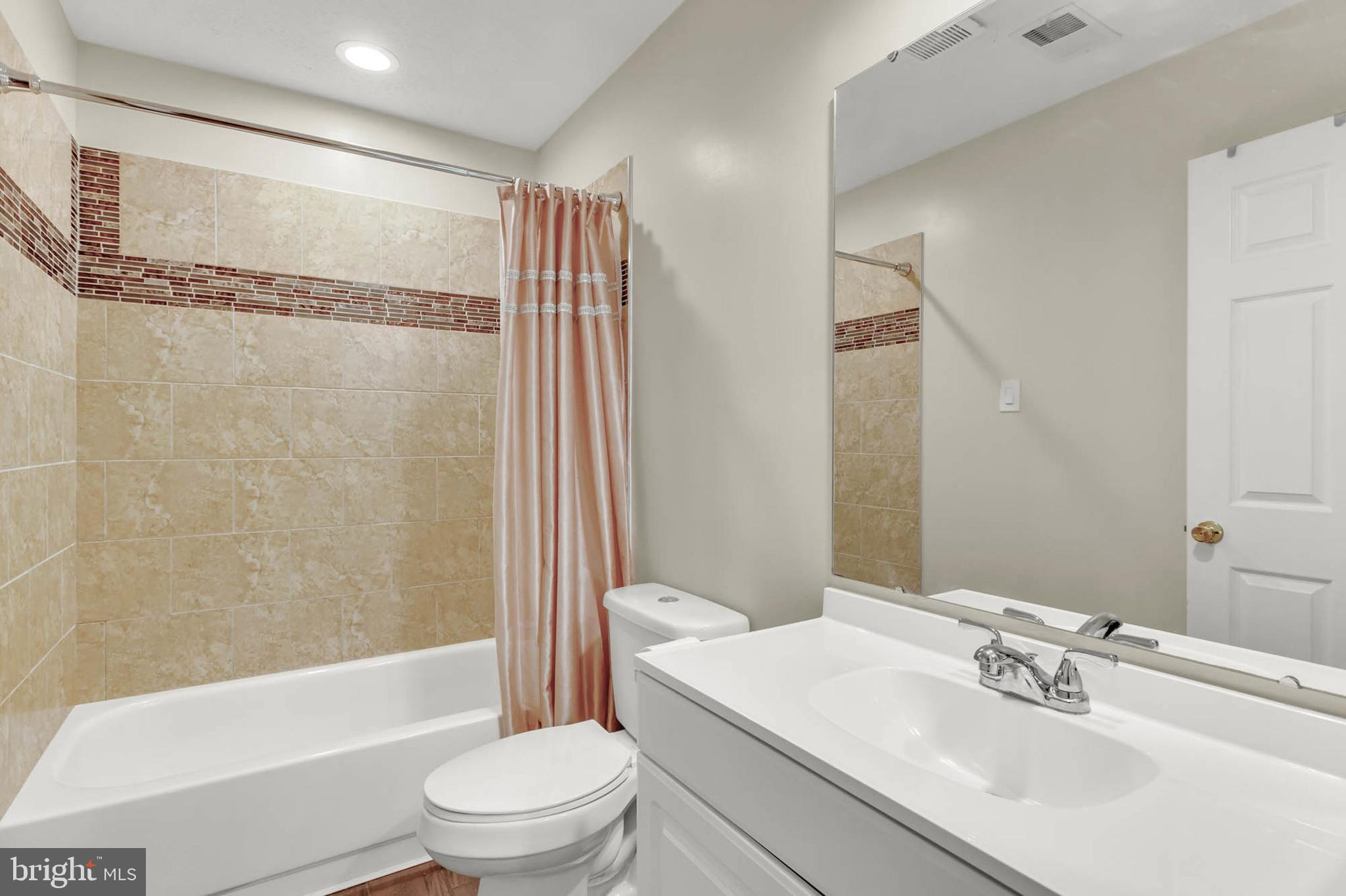 WORTHINGTON GLEN - Residential