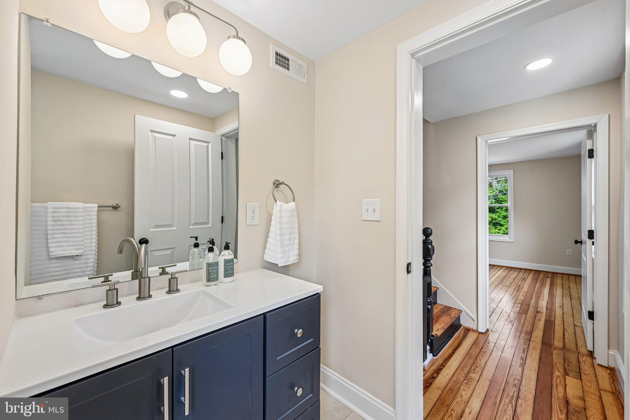 MOUNT WASHINGTON - Residential