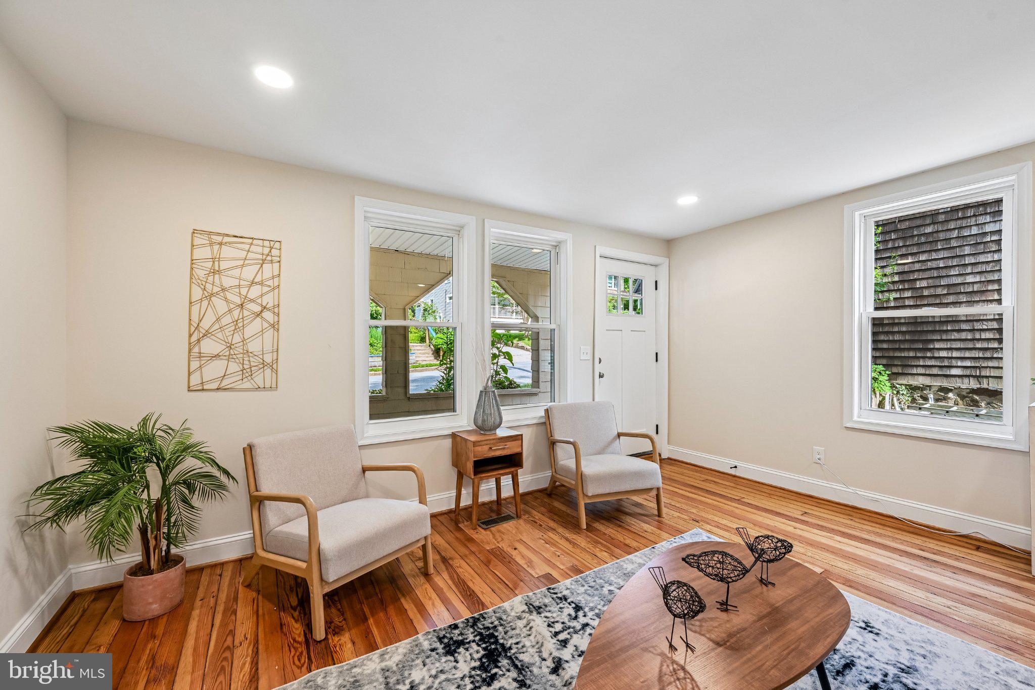 MOUNT WASHINGTON - Residential