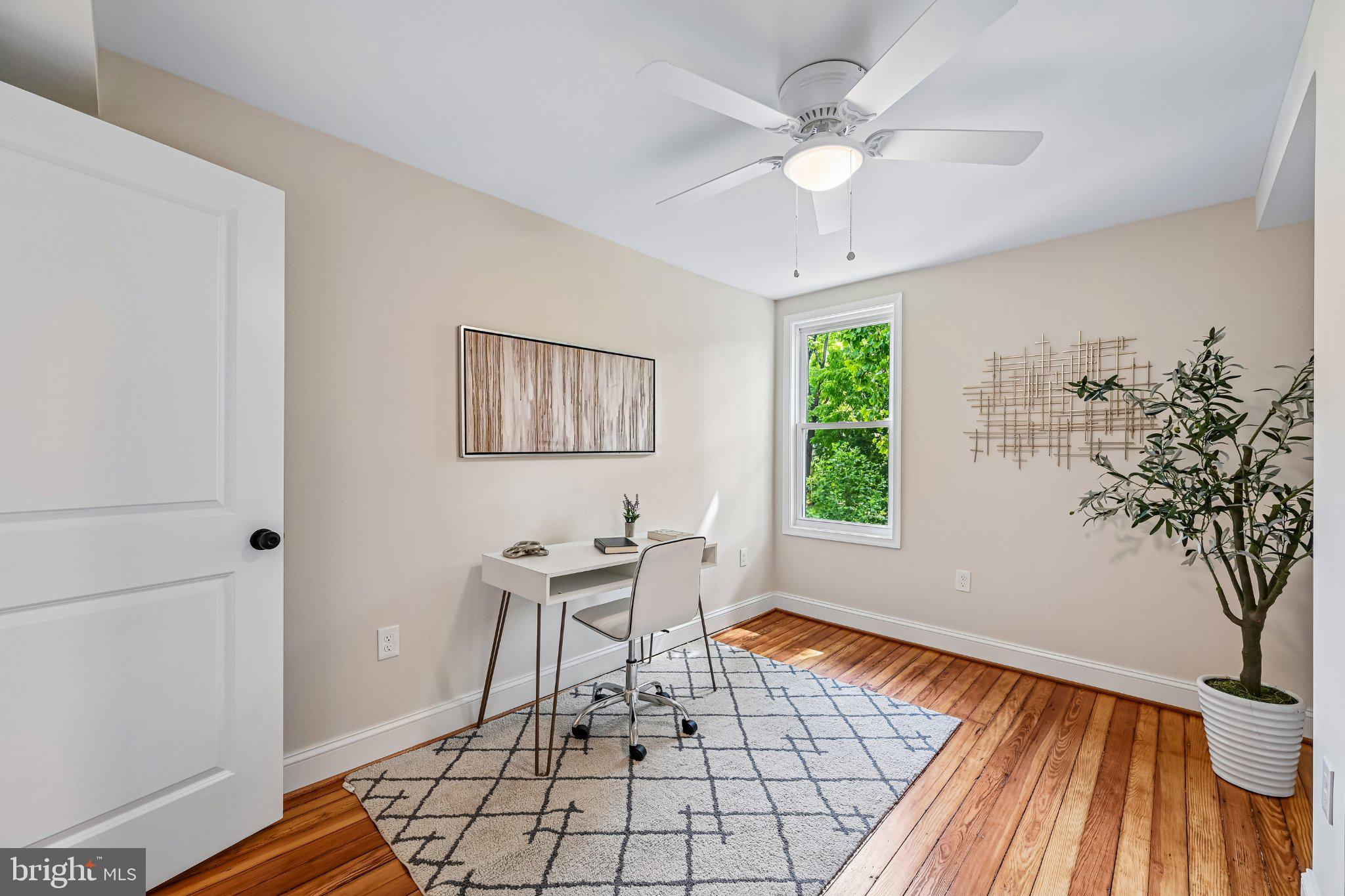 MOUNT WASHINGTON - Residential