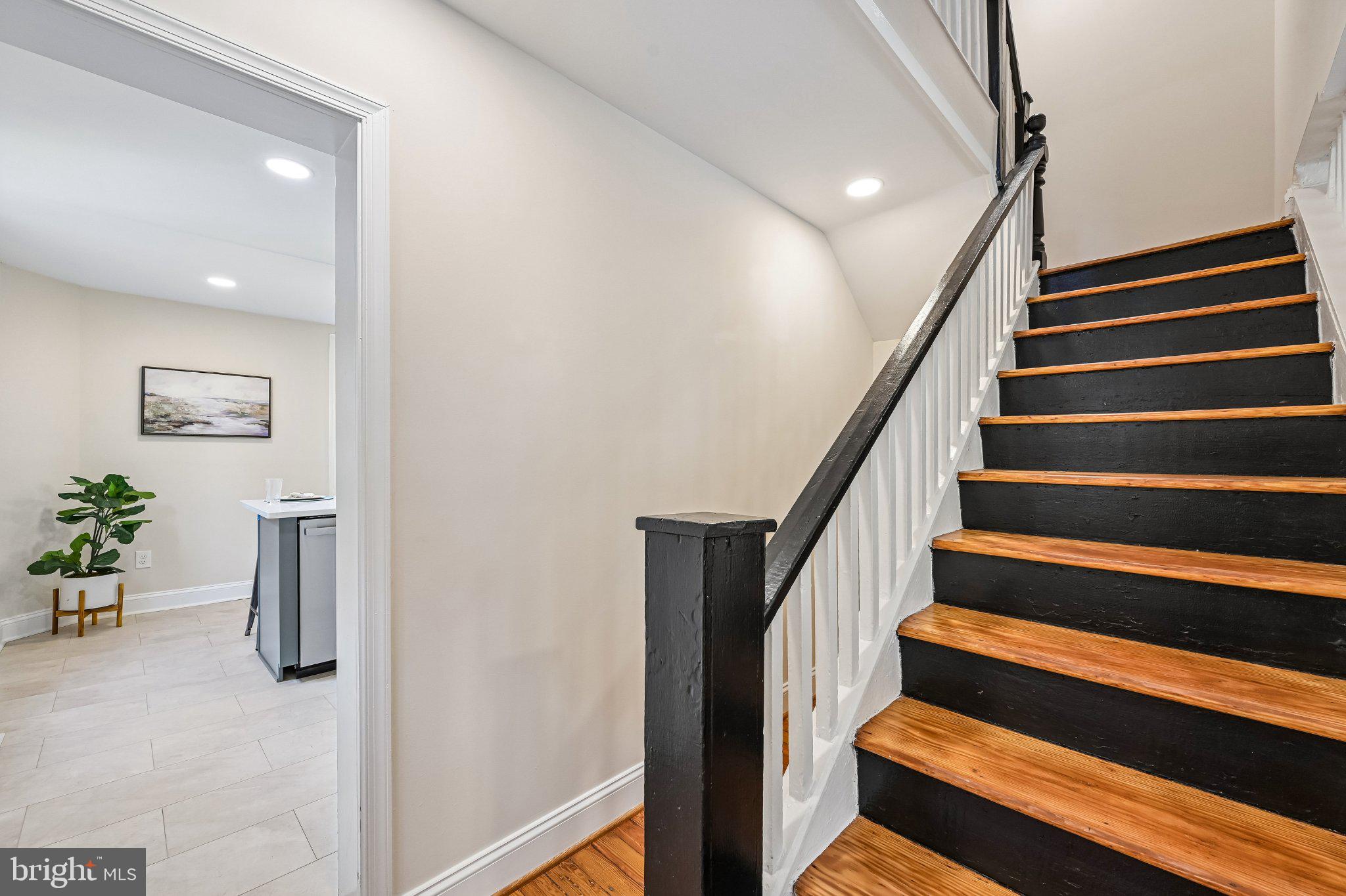 MOUNT WASHINGTON - Residential