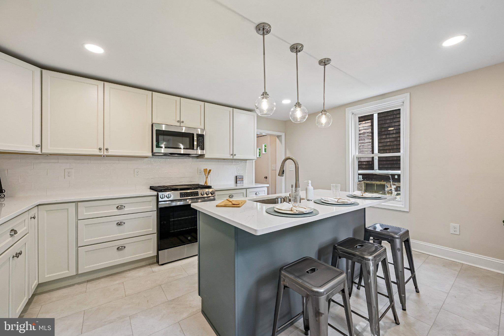 MOUNT WASHINGTON - Residential