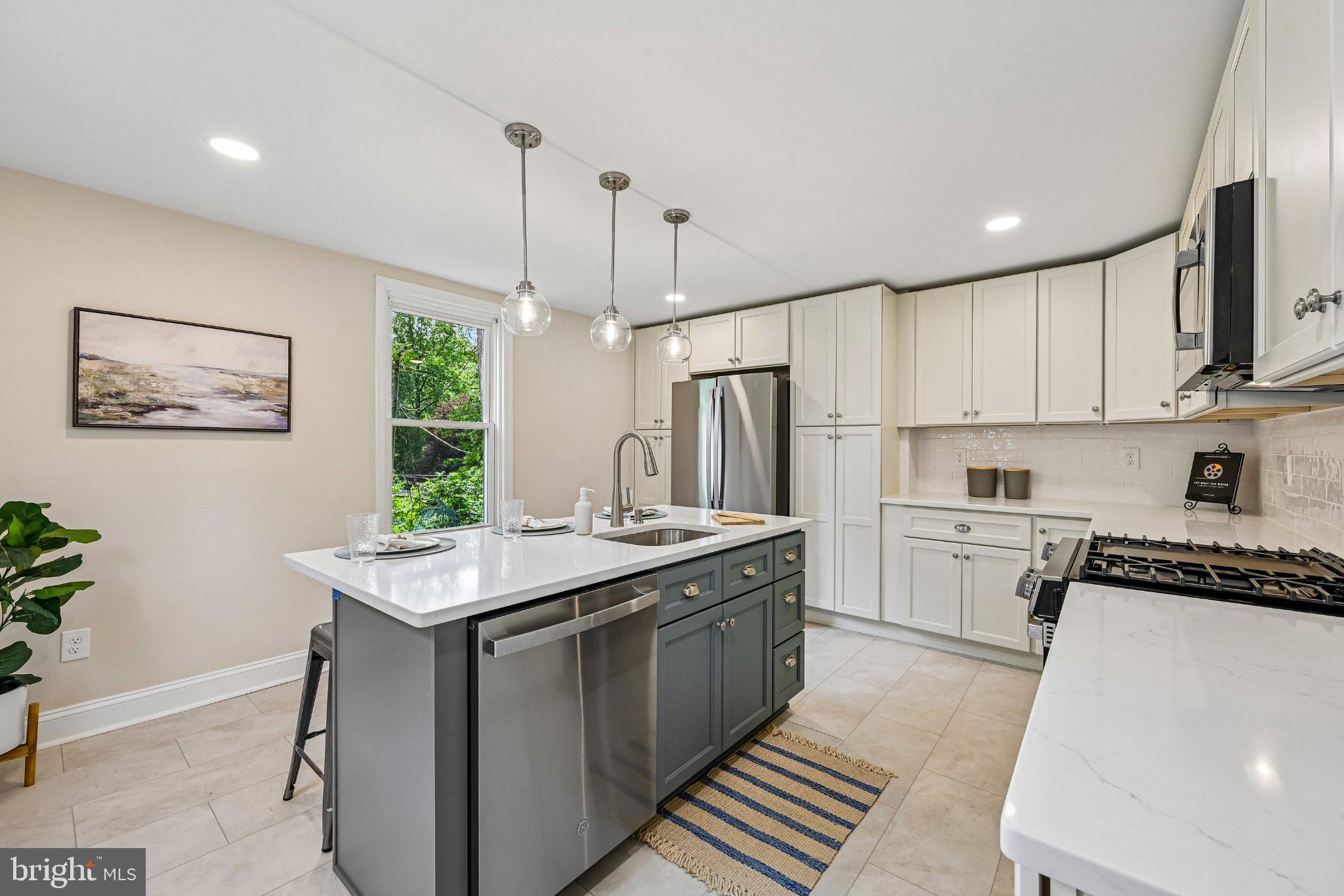 MOUNT WASHINGTON - Residential