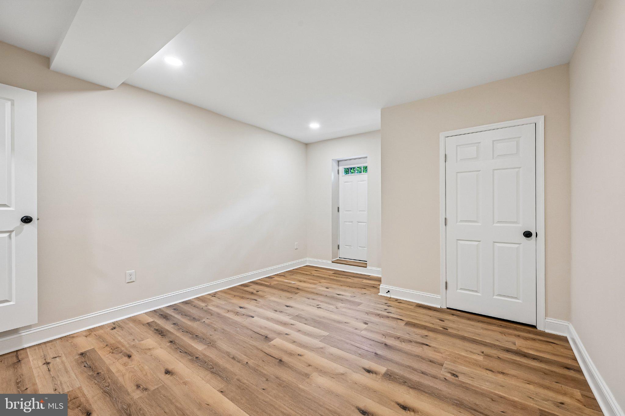 MOUNT WASHINGTON - Residential