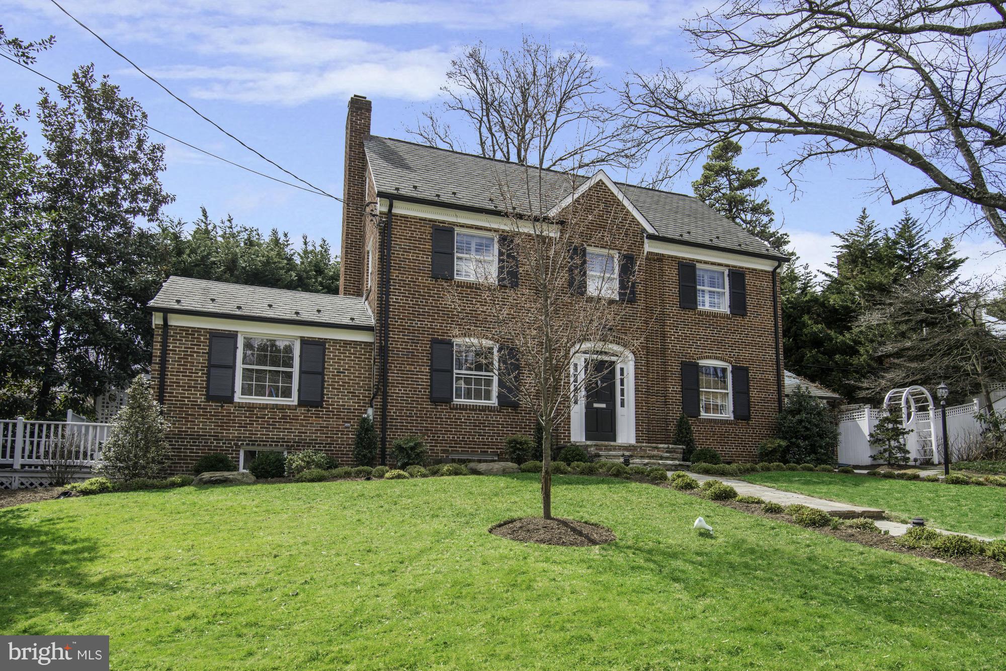 ROLLINGWOOD - Residential