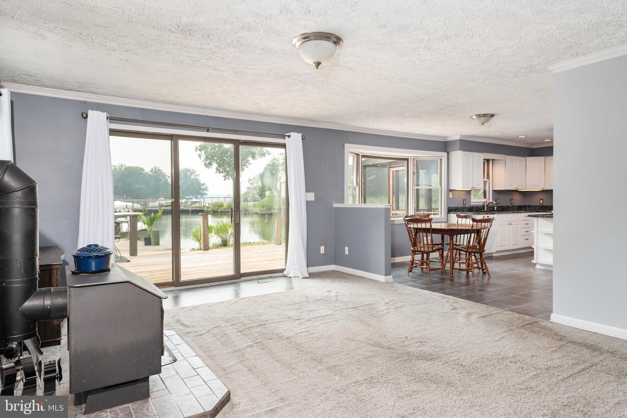 AVALON SHORES - Residential