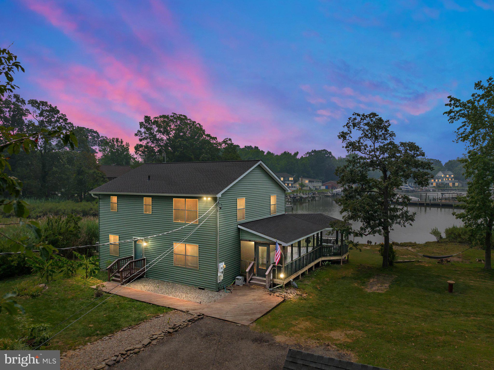 AVALON SHORES - Residential