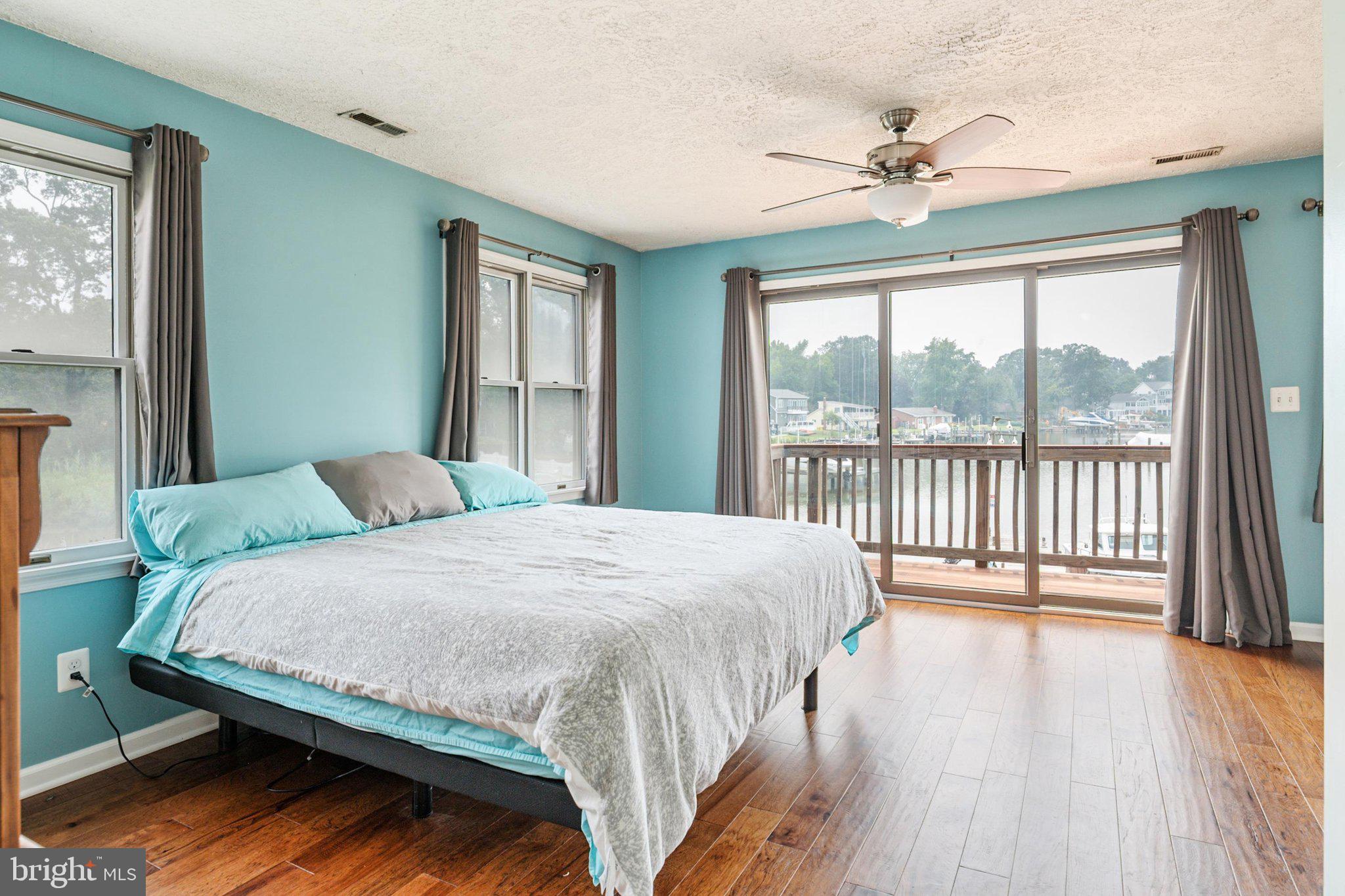 AVALON SHORES - Residential
