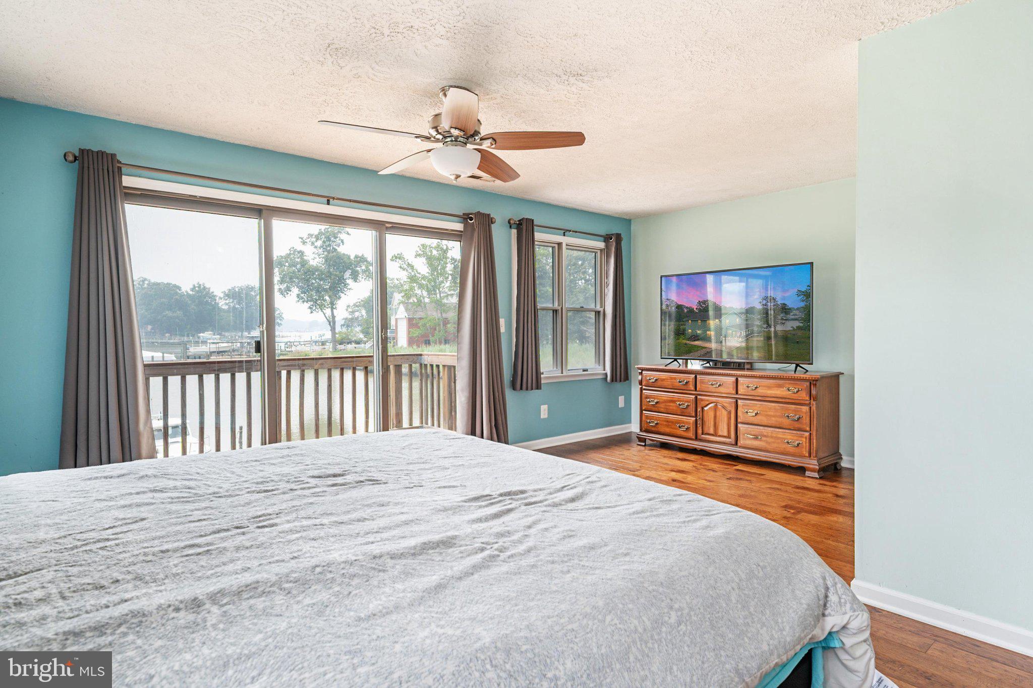 AVALON SHORES - Residential