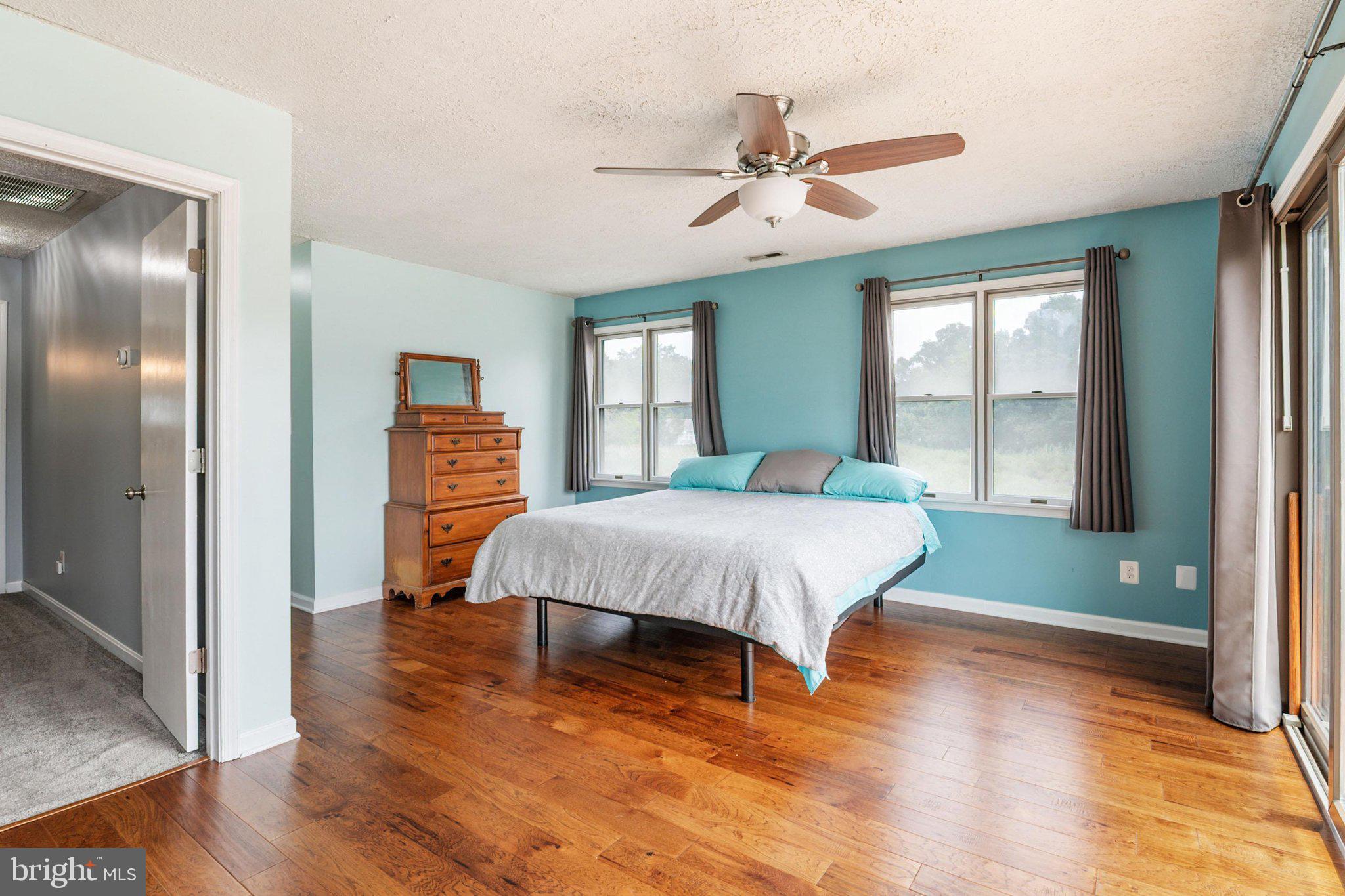 AVALON SHORES - Residential