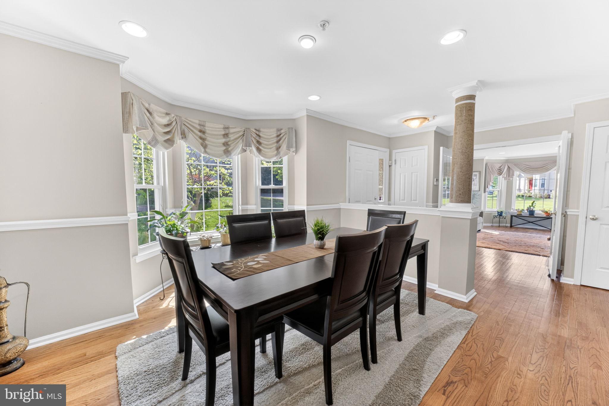 COUNTRY CROSSING - Residential