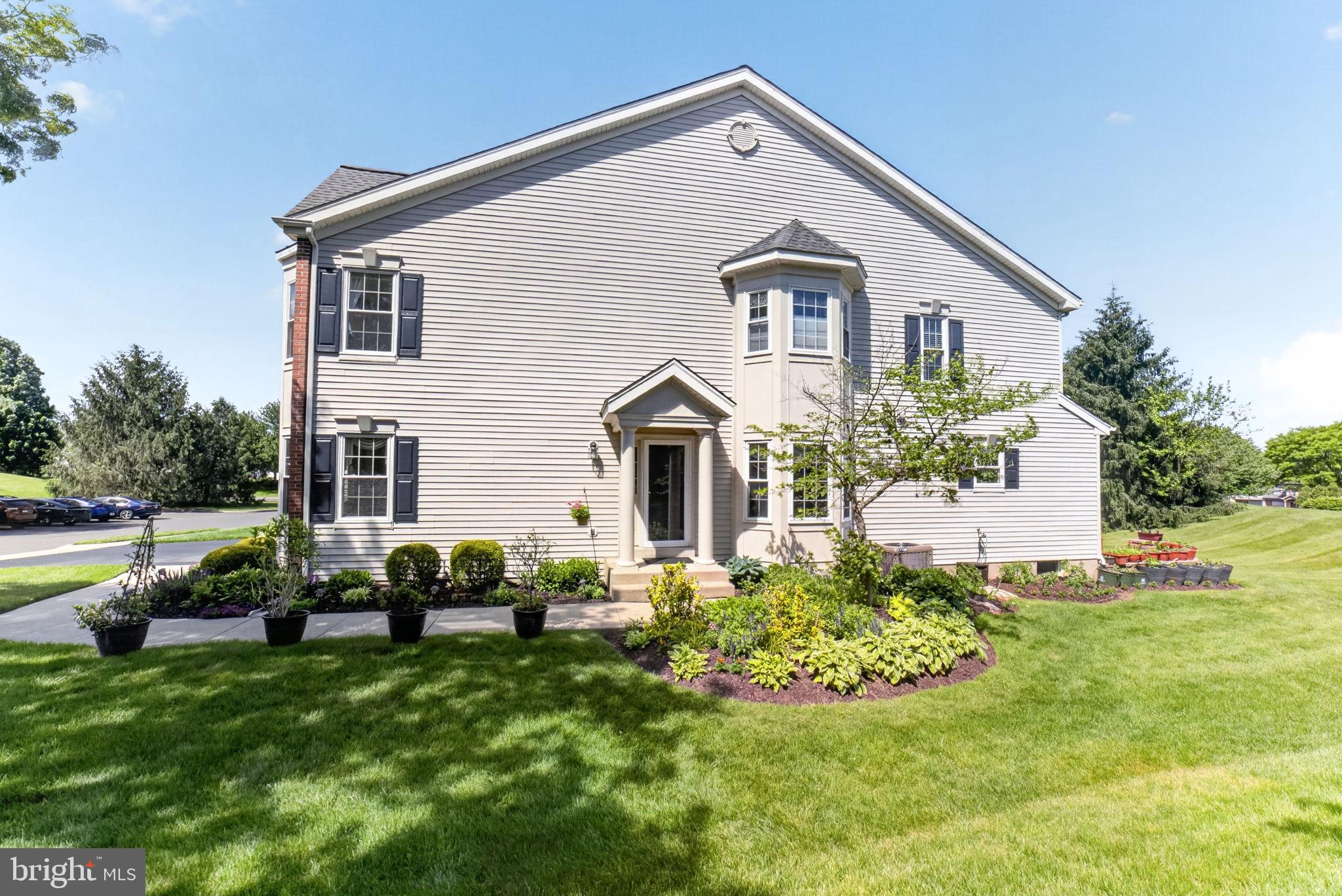 COUNTRY CROSSING - Residential