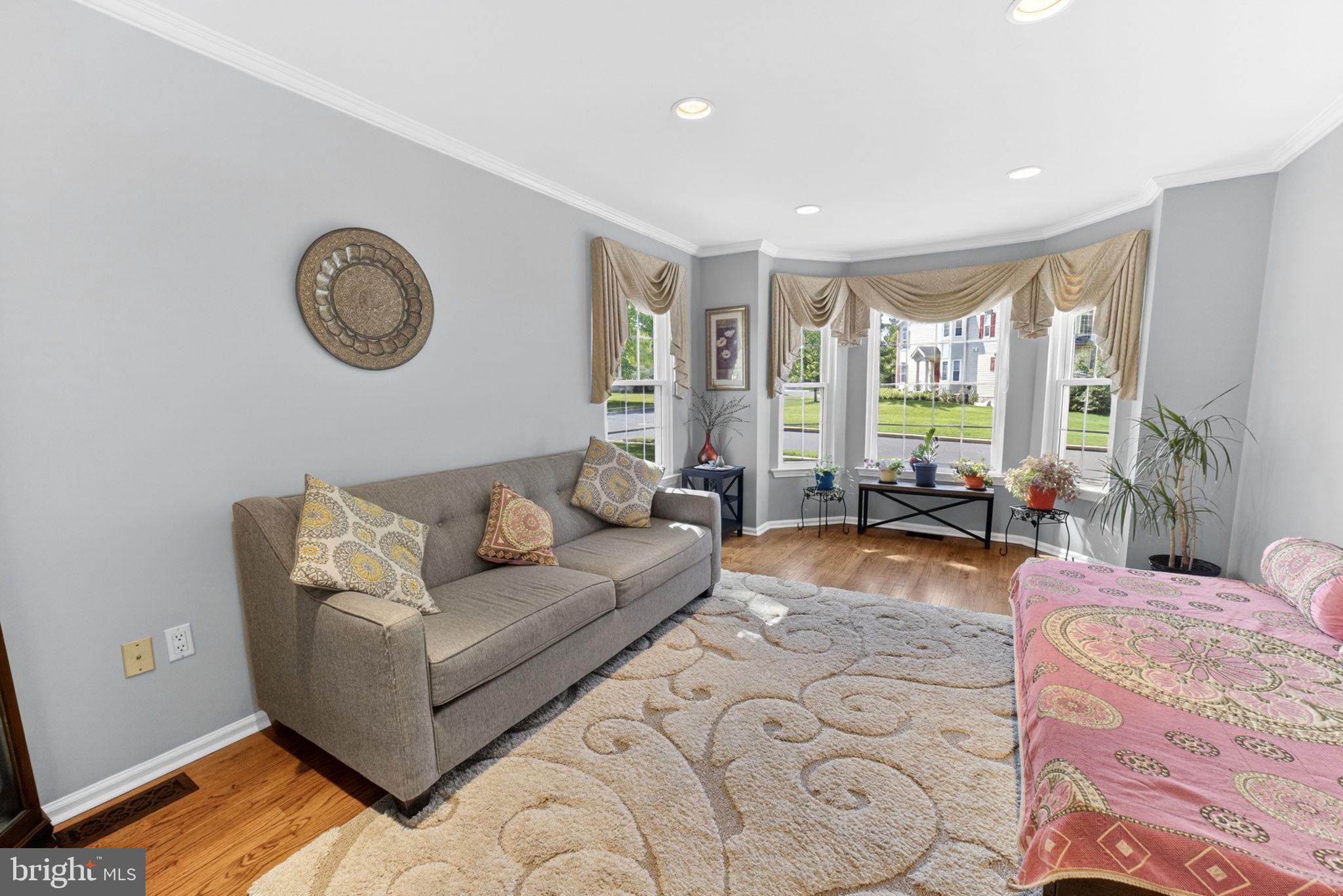 COUNTRY CROSSING - Residential