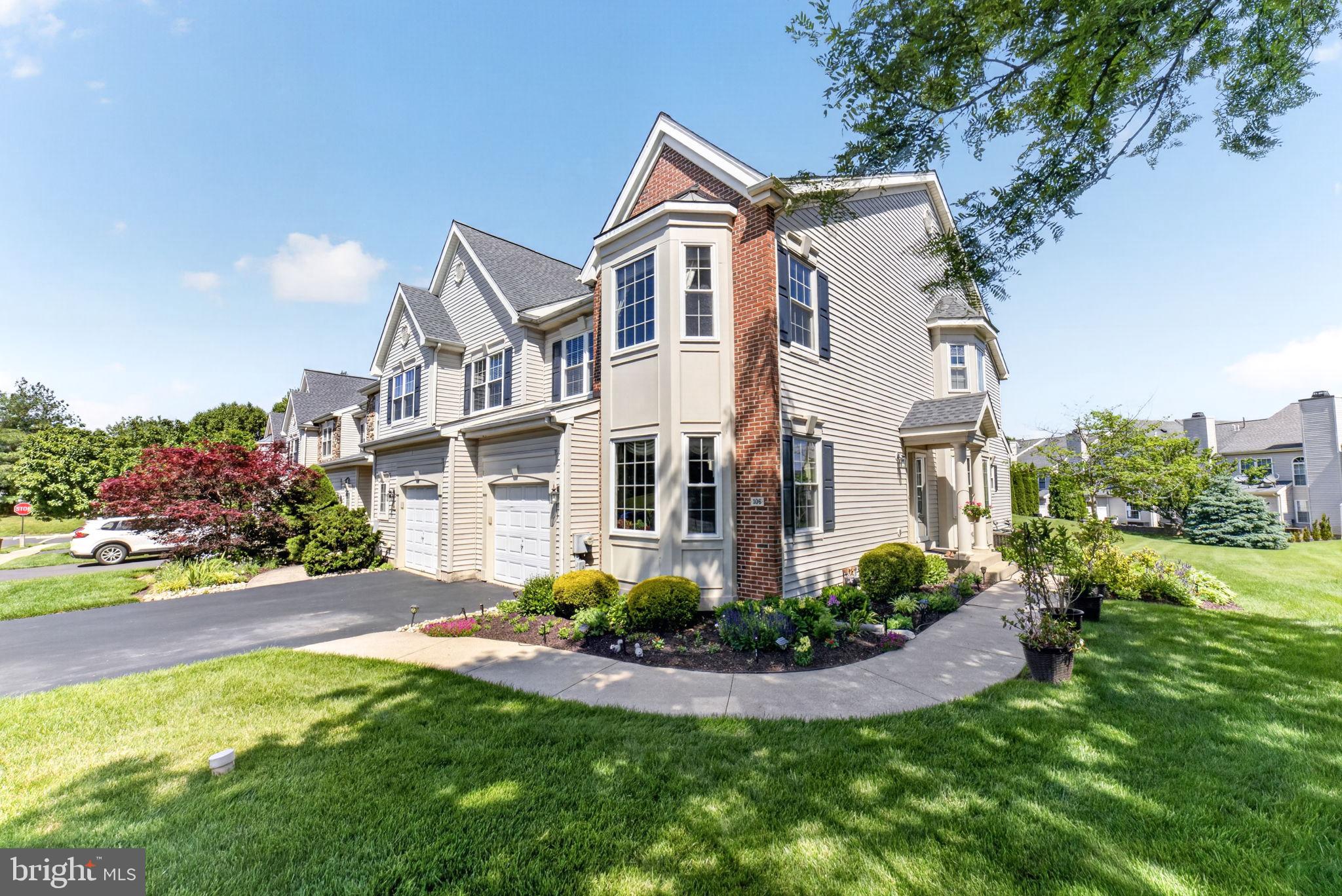 COUNTRY CROSSING - Residential