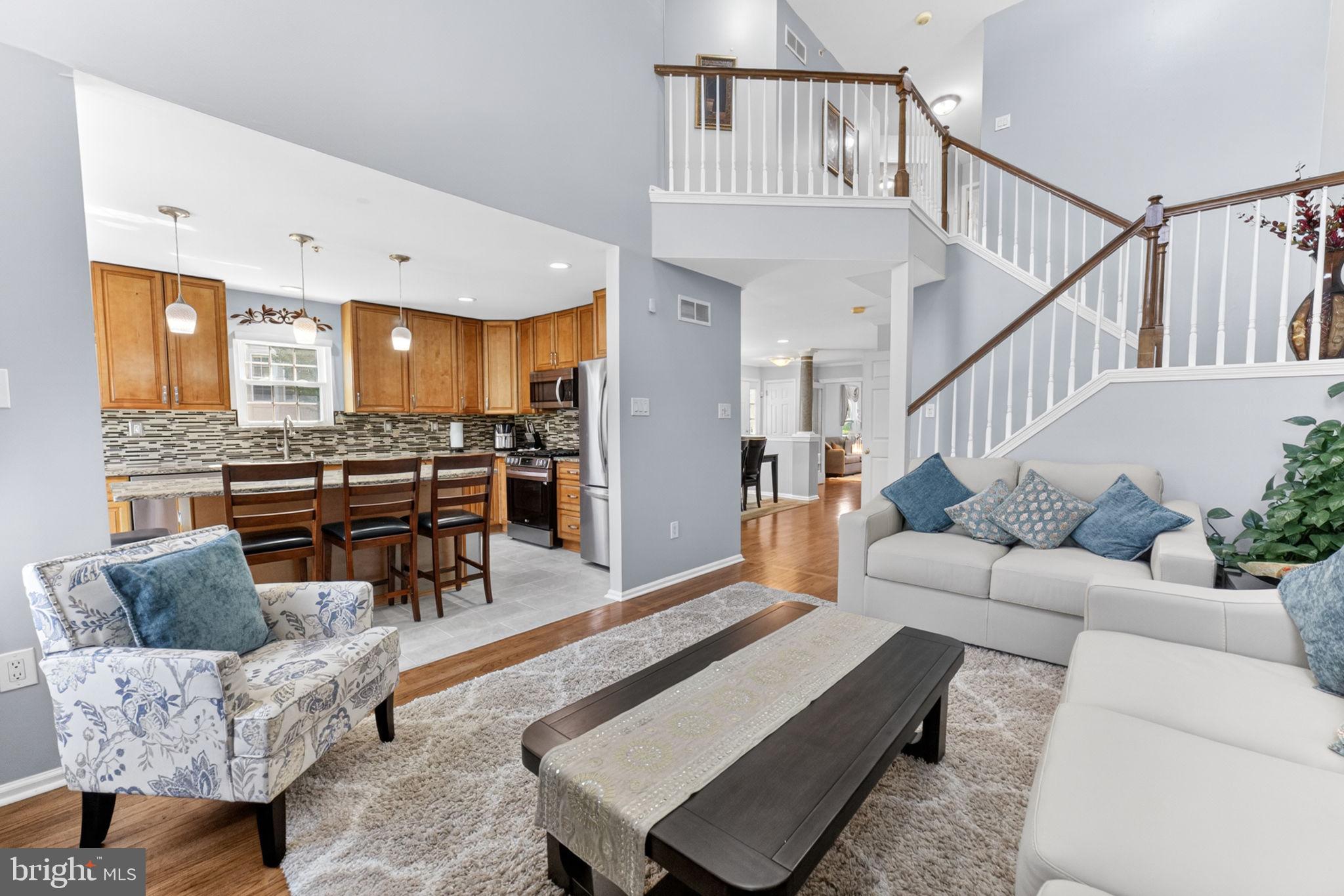 COUNTRY CROSSING - Residential