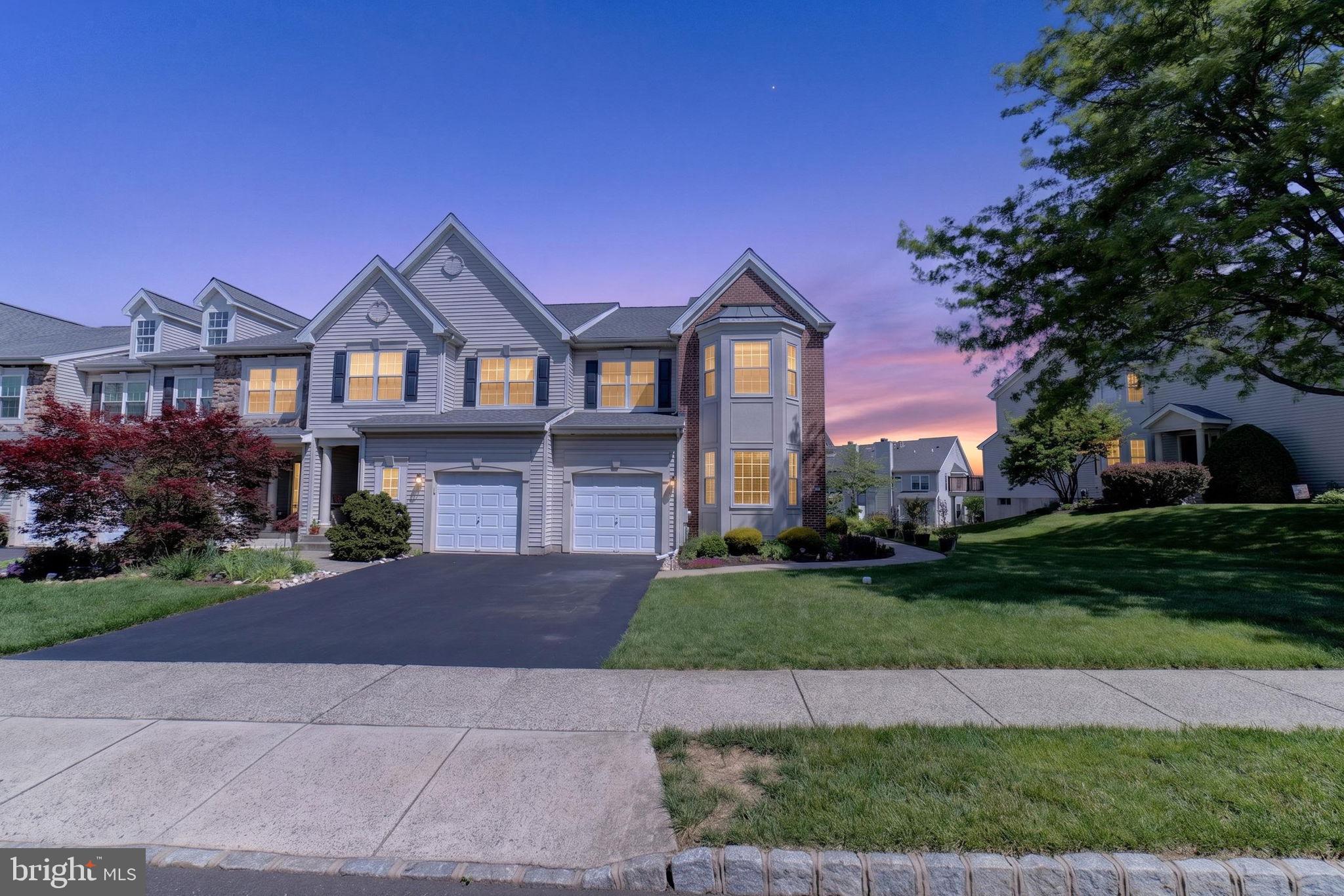 COUNTRY CROSSING - Residential