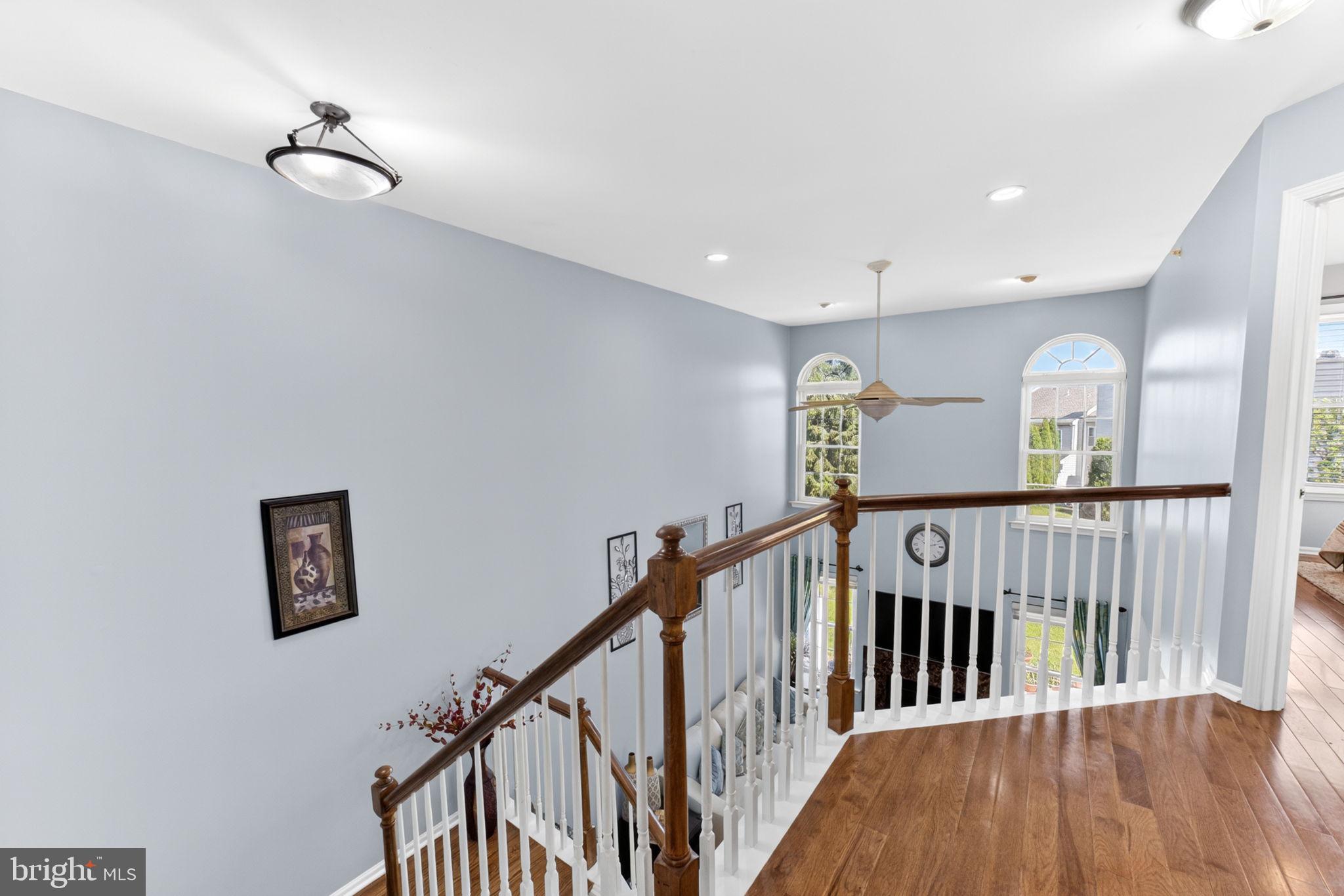 COUNTRY CROSSING - Residential