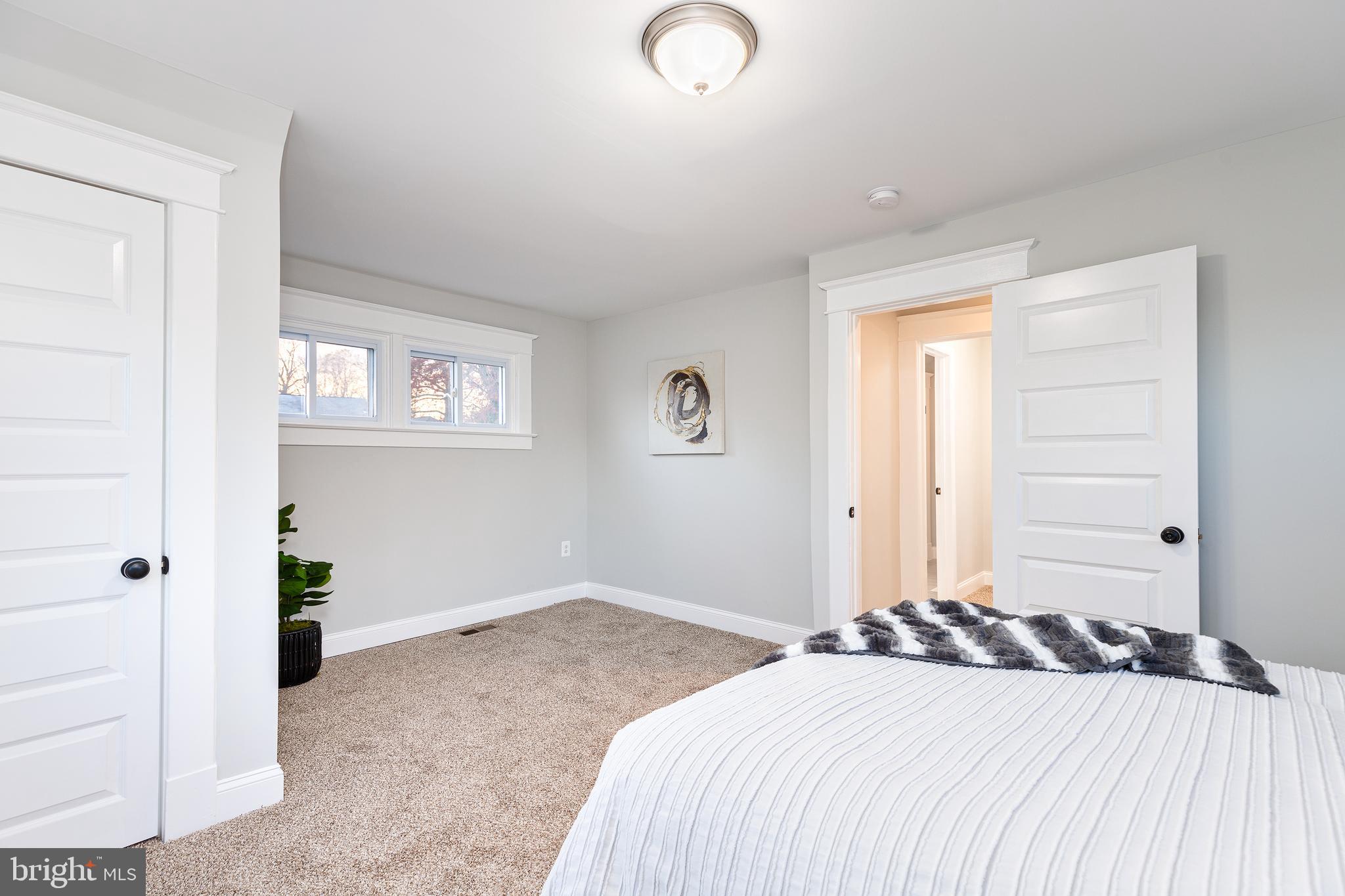 HOWARD PARK - Residential