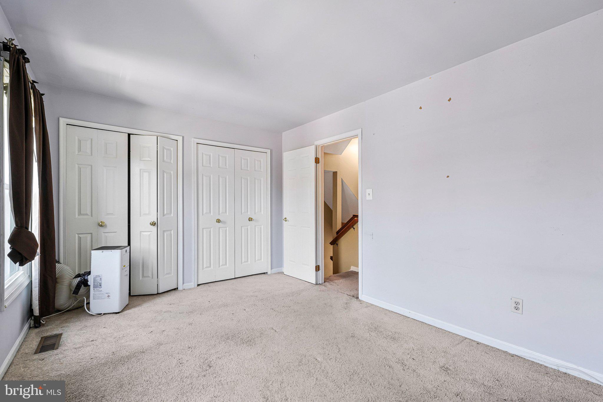 ASHBURN VILLAGE - Residential