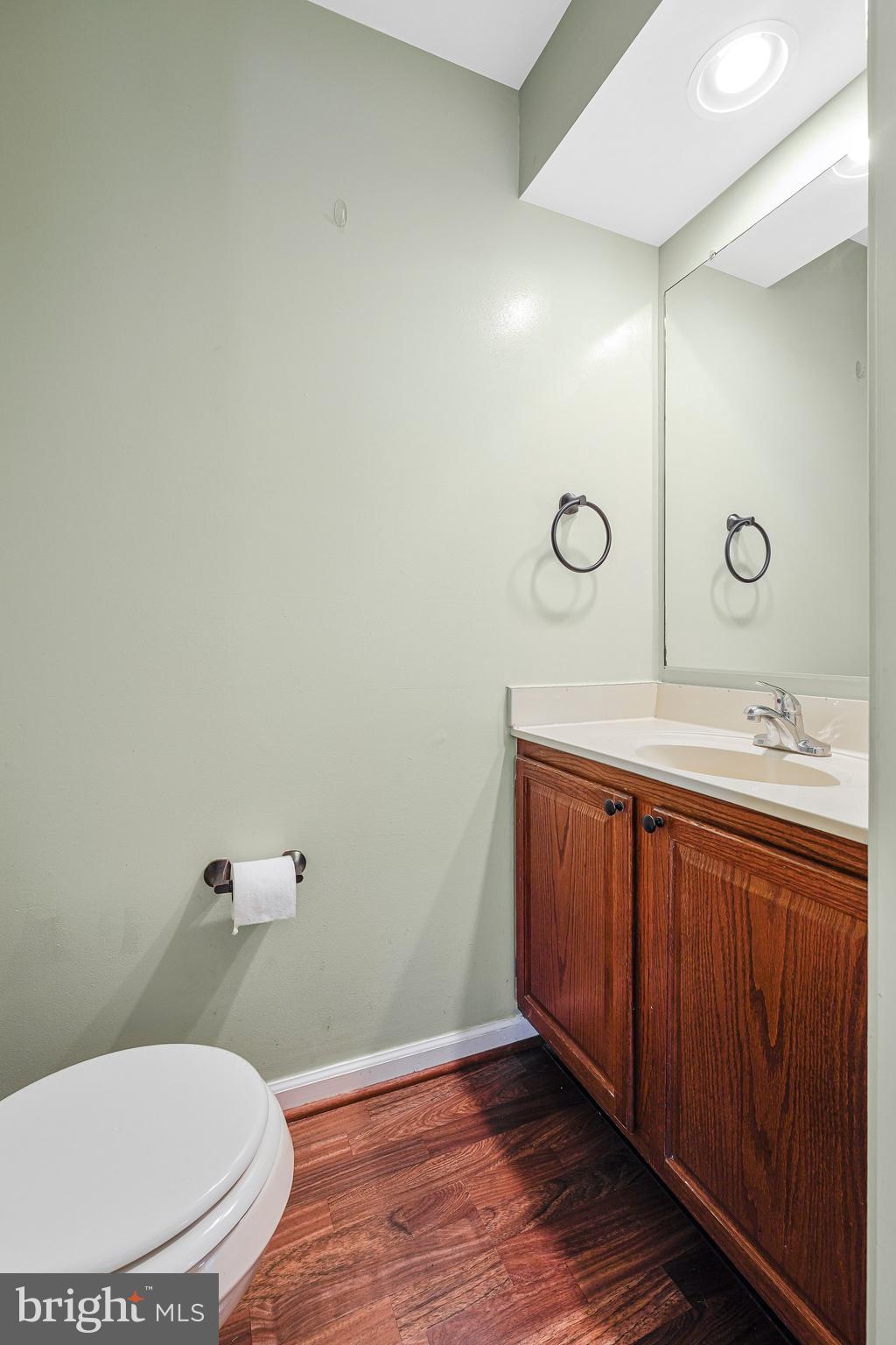 ASHBURN VILLAGE - Residential