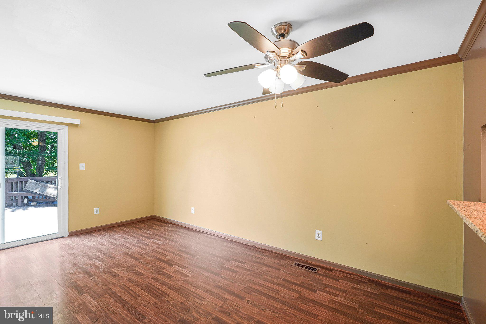 ASHBURN VILLAGE - Residential