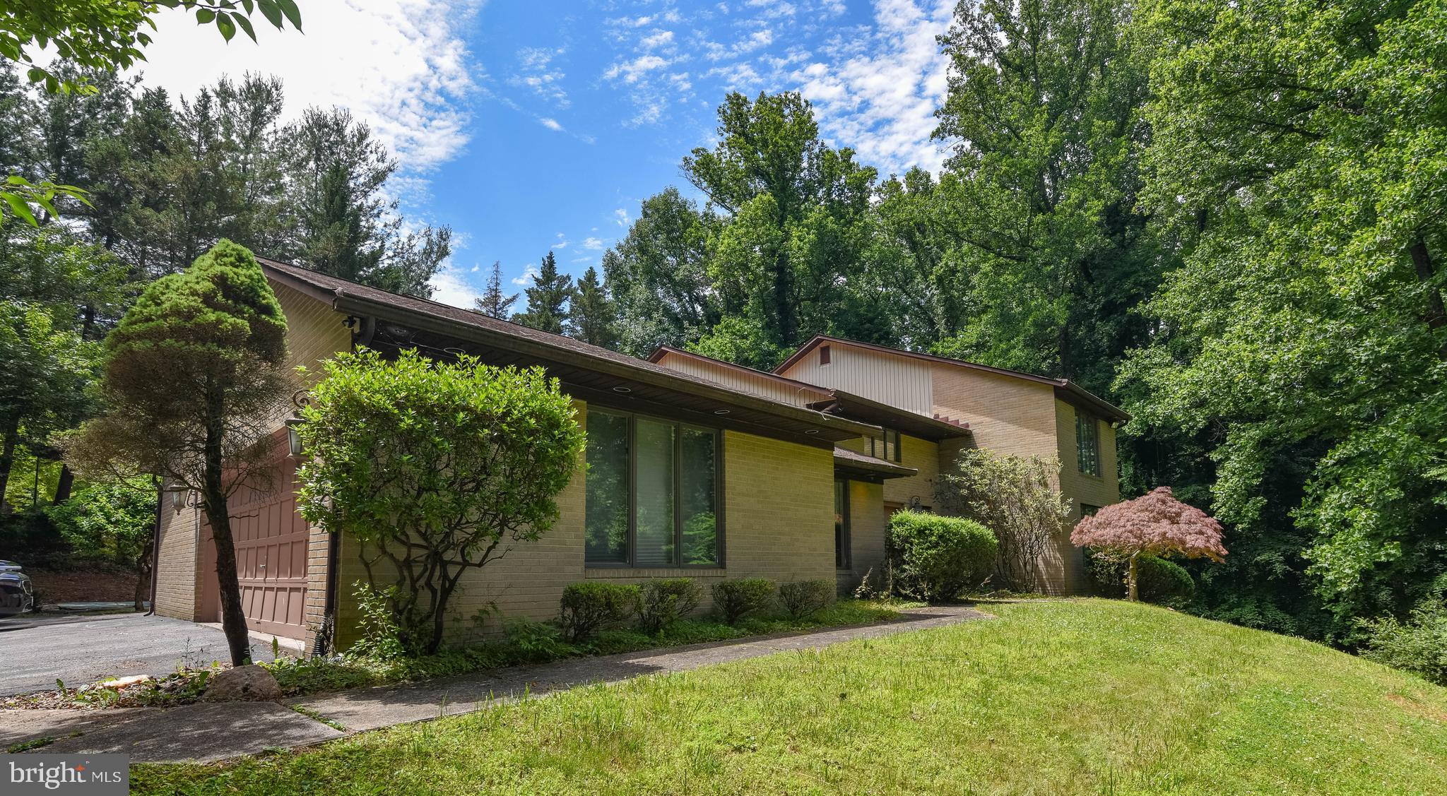 VALLEY GATE - Residential