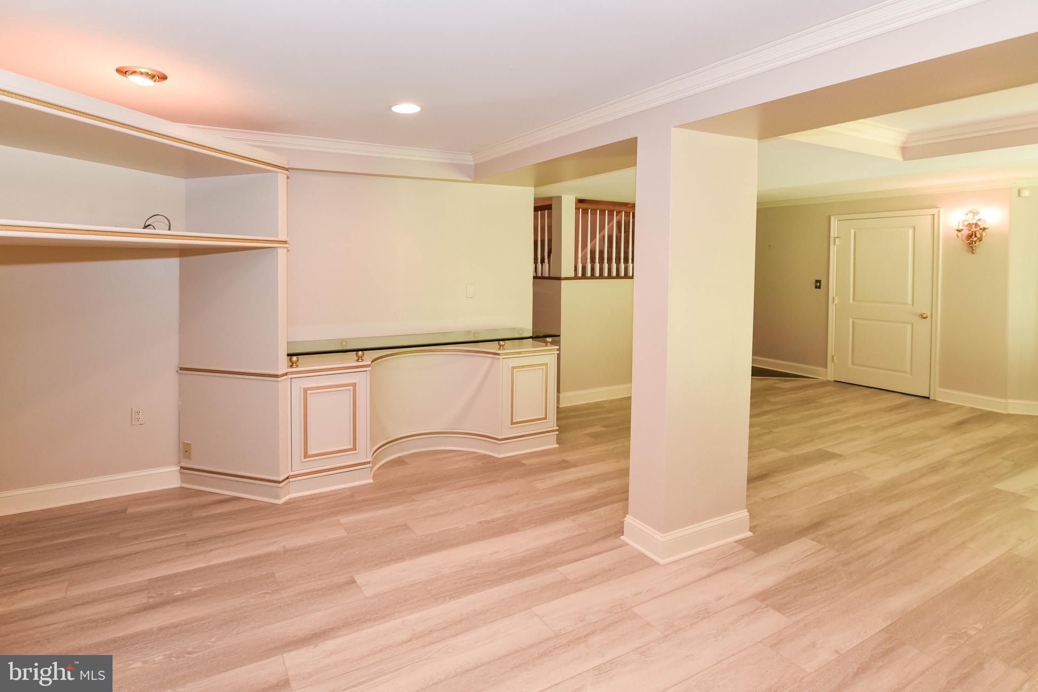 VALLEY GATE - Residential