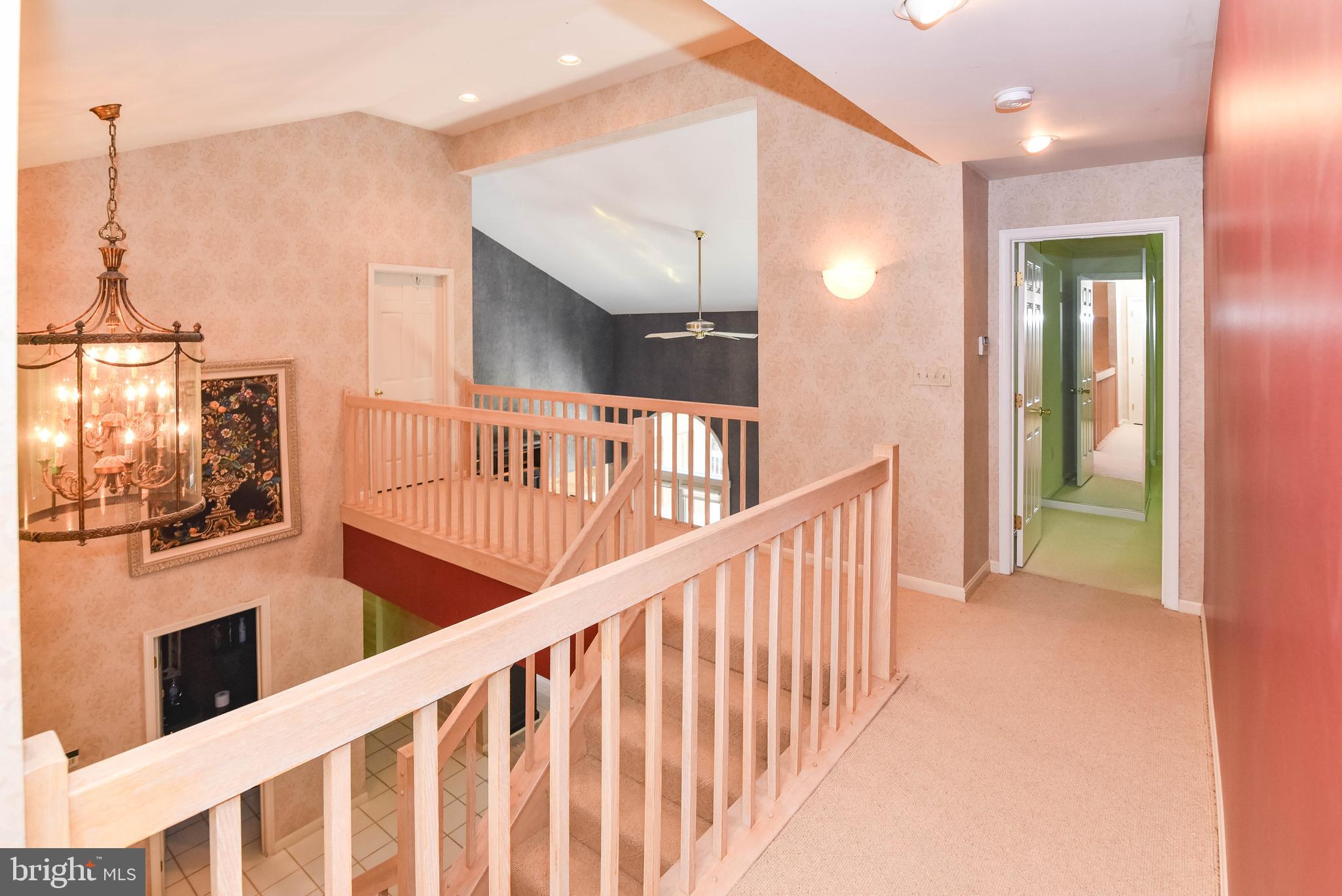 VALLEY GATE - Residential