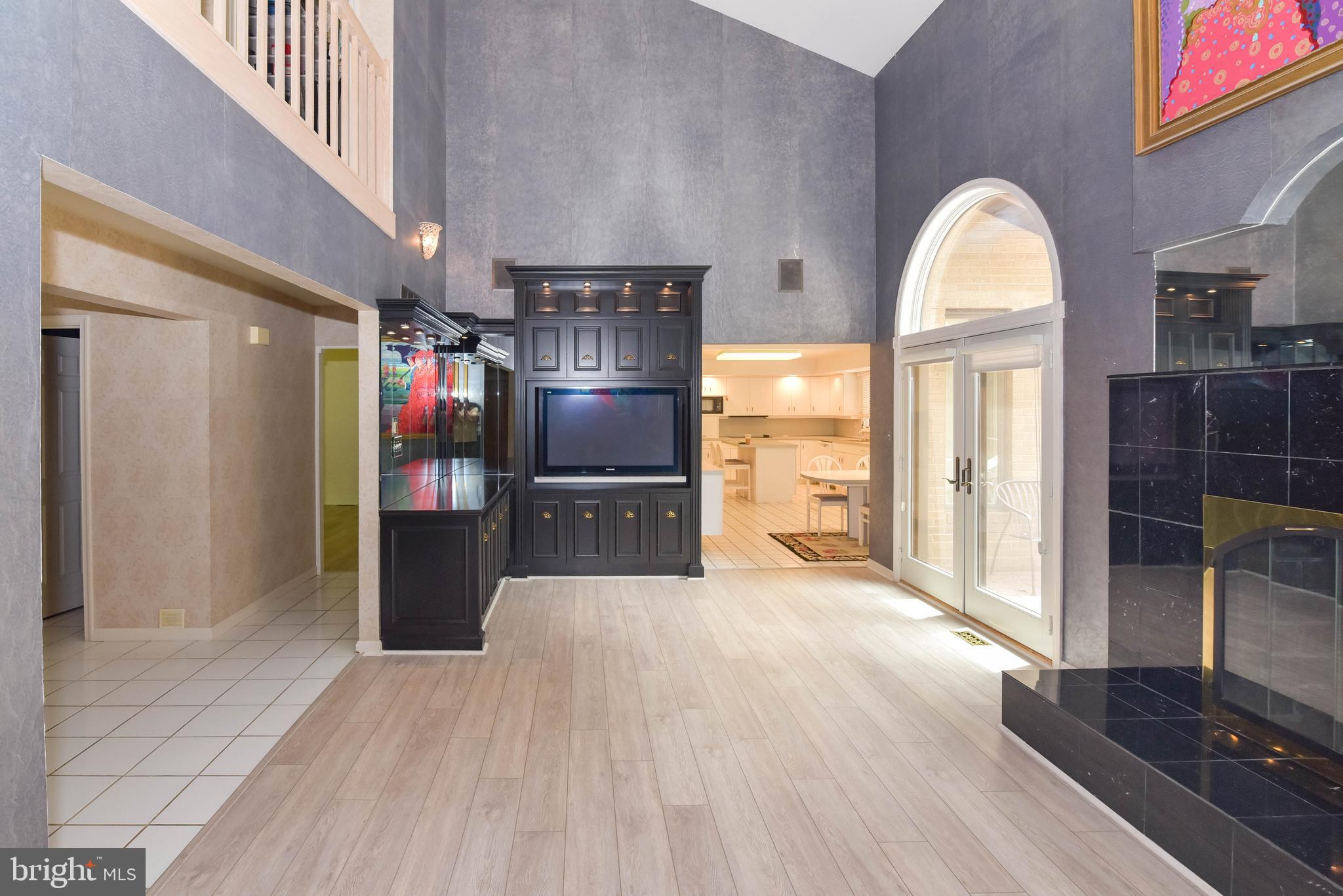 VALLEY GATE - Residential