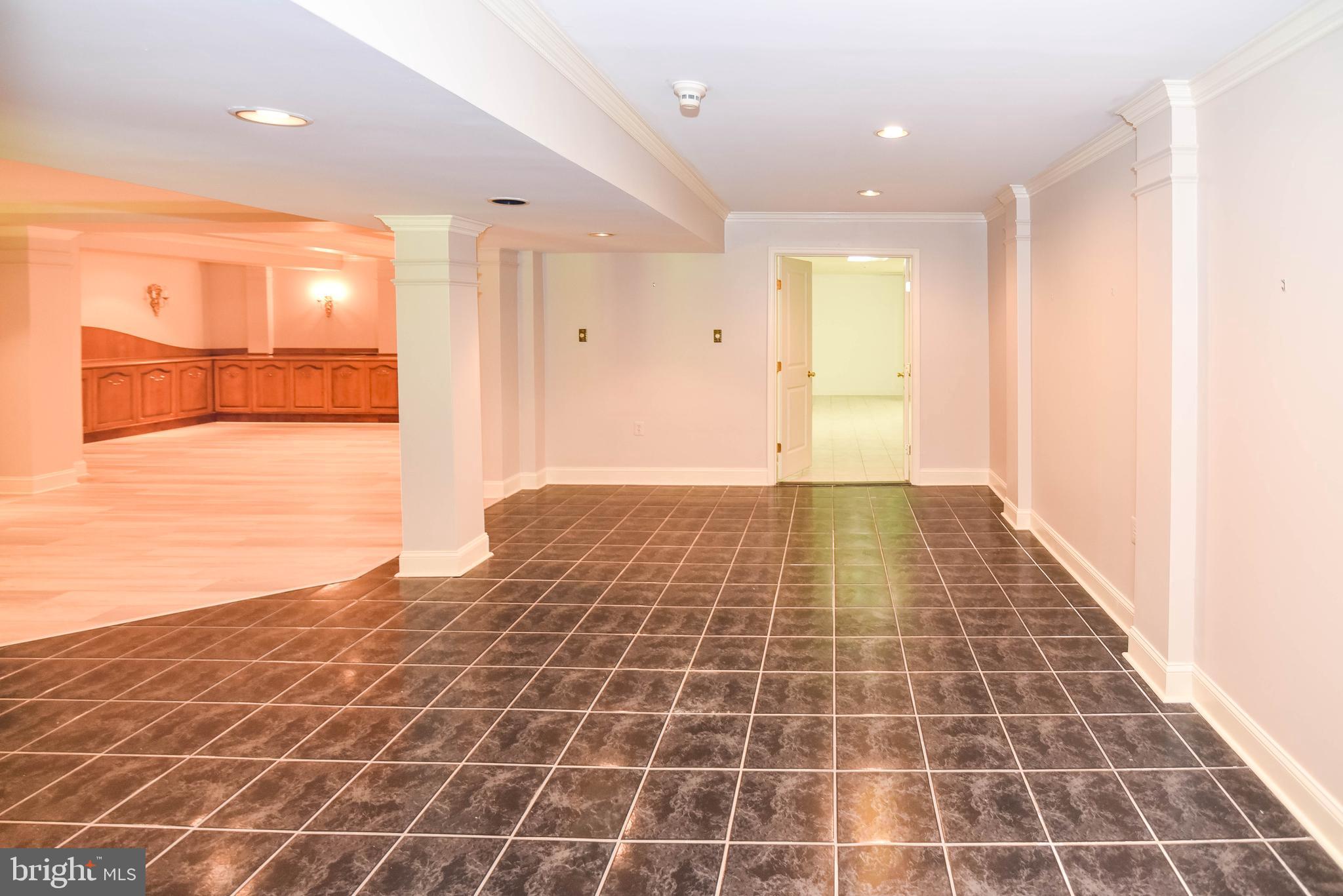 VALLEY GATE - Residential