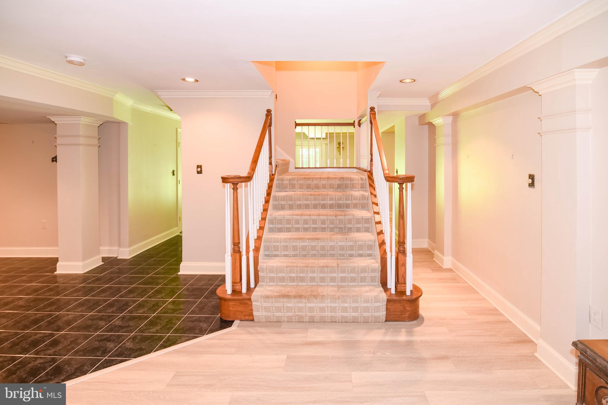 VALLEY GATE - Residential