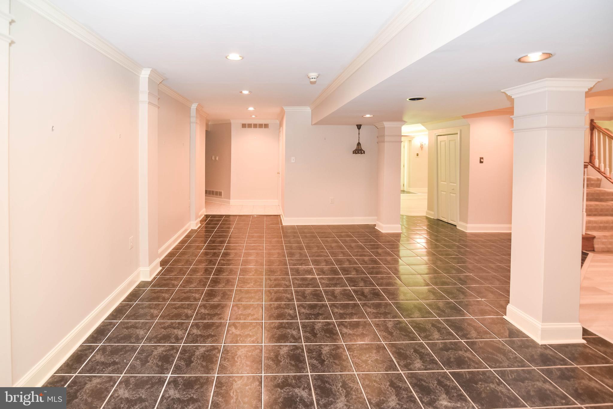 VALLEY GATE - Residential