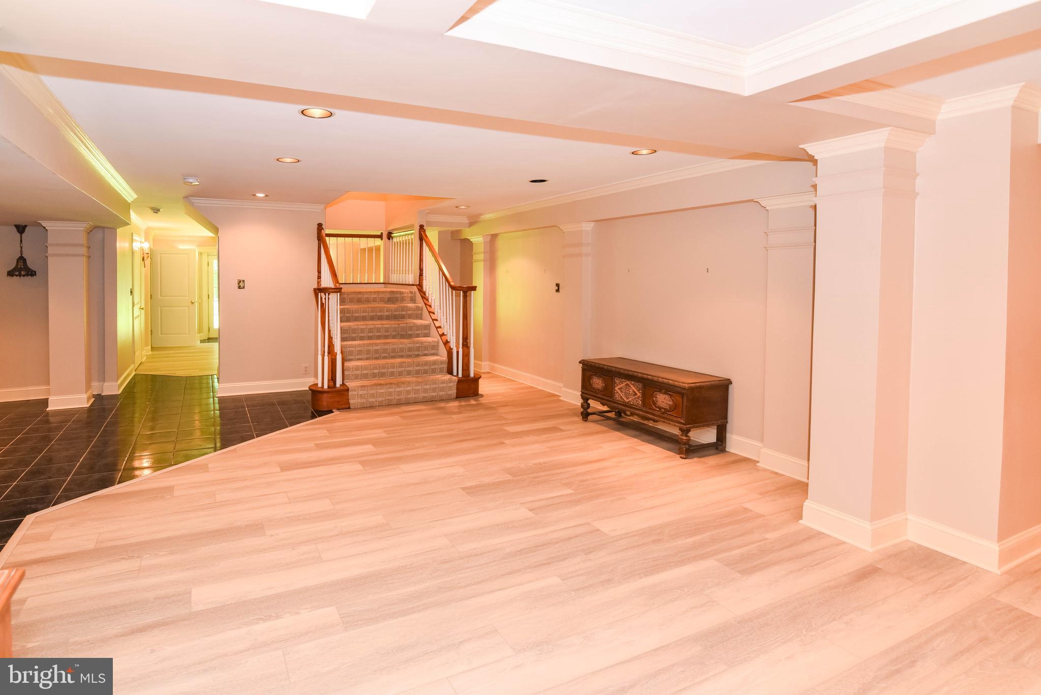 VALLEY GATE - Residential