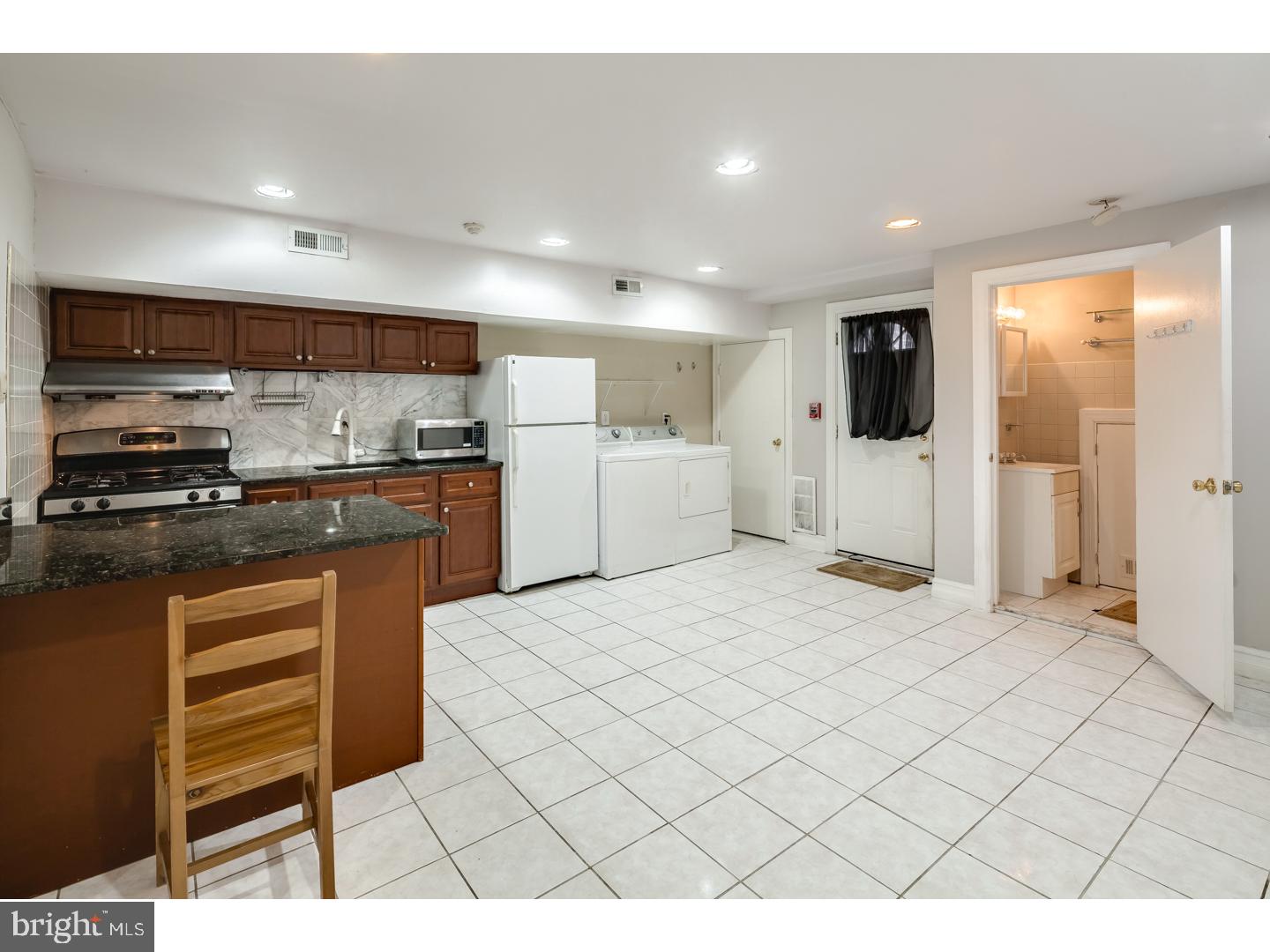 BELLA VISTA - Residential Lease