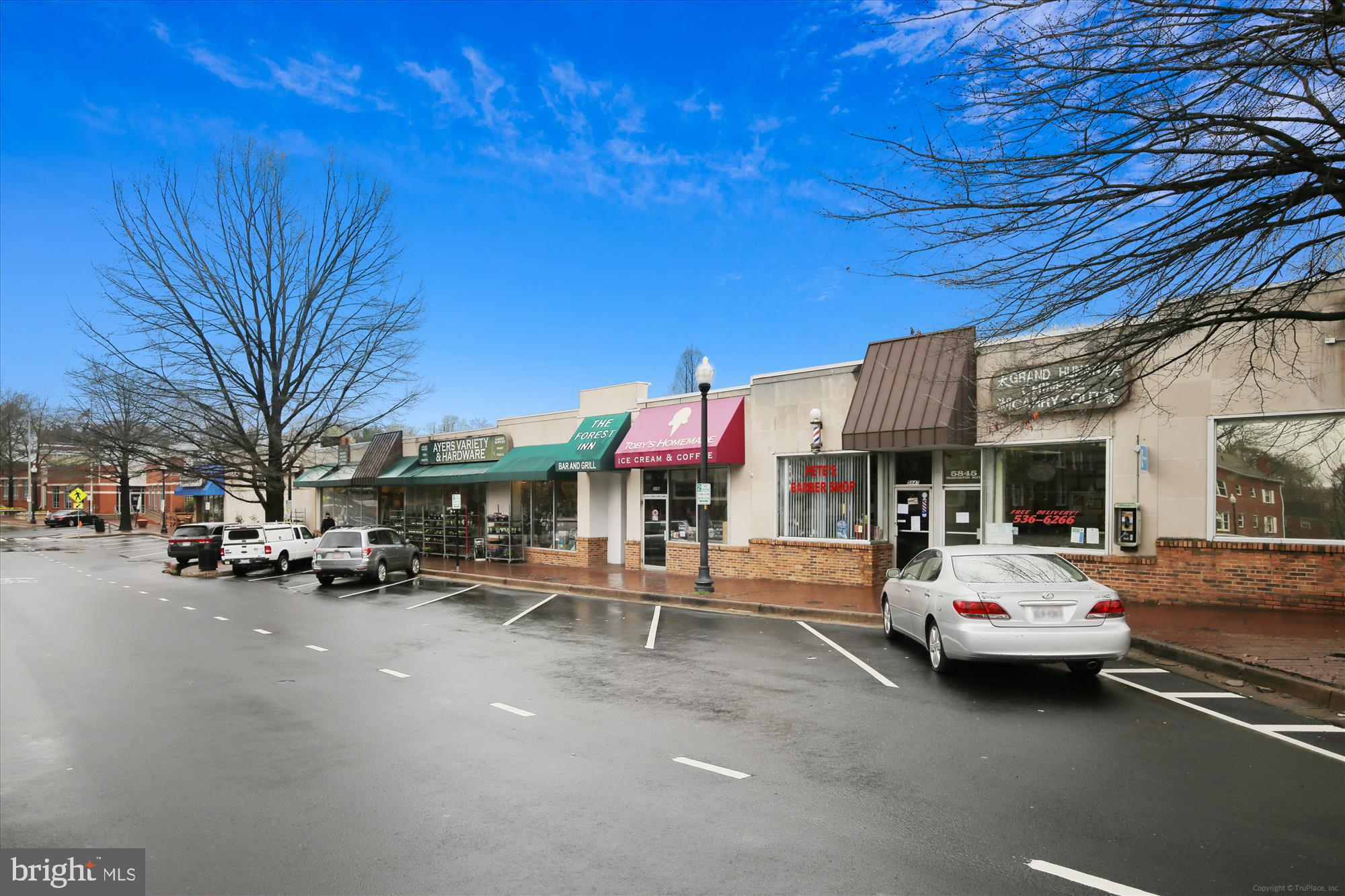 BERKSHIRE OAKWOOD - Residential