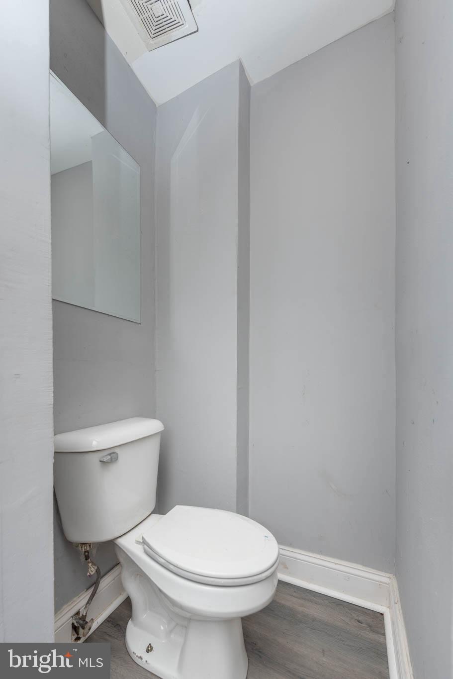WASHINGTON VILLAGE - Residential Lease