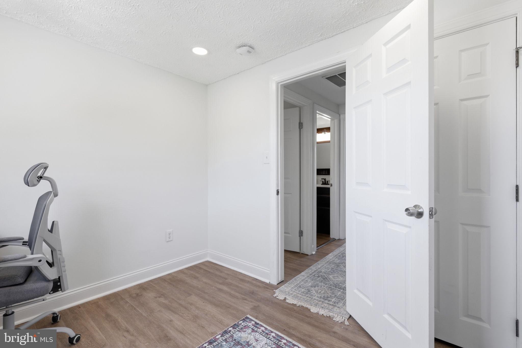 WILLOW HILLS - Residential