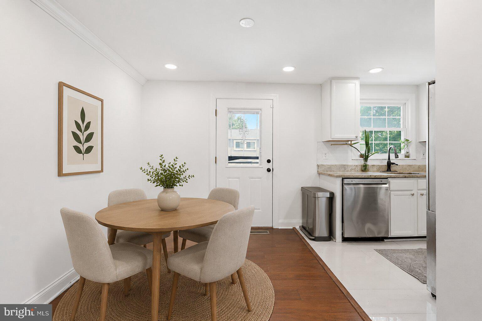 WILLOW HILLS - Residential