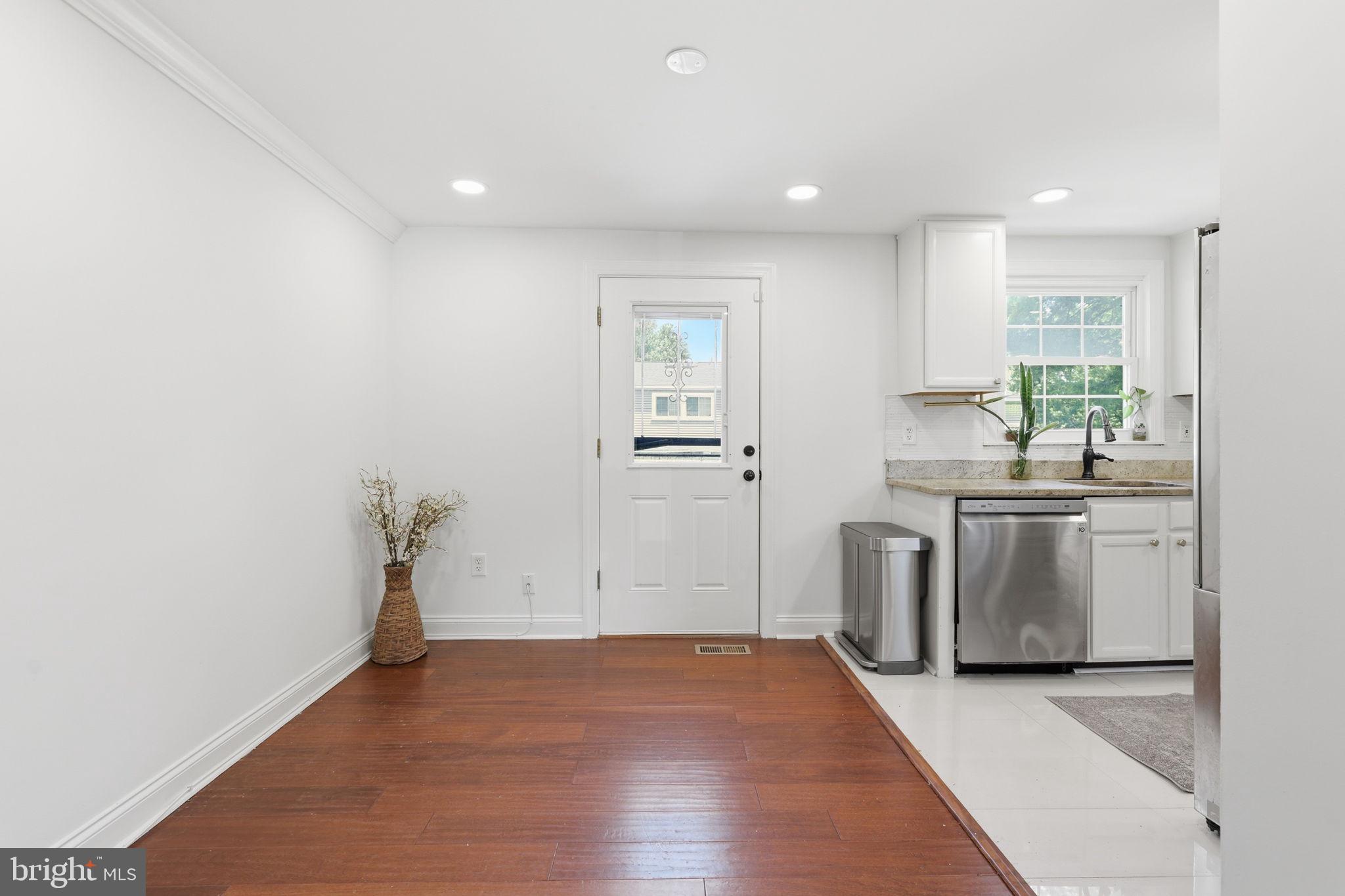 WILLOW HILLS - Residential