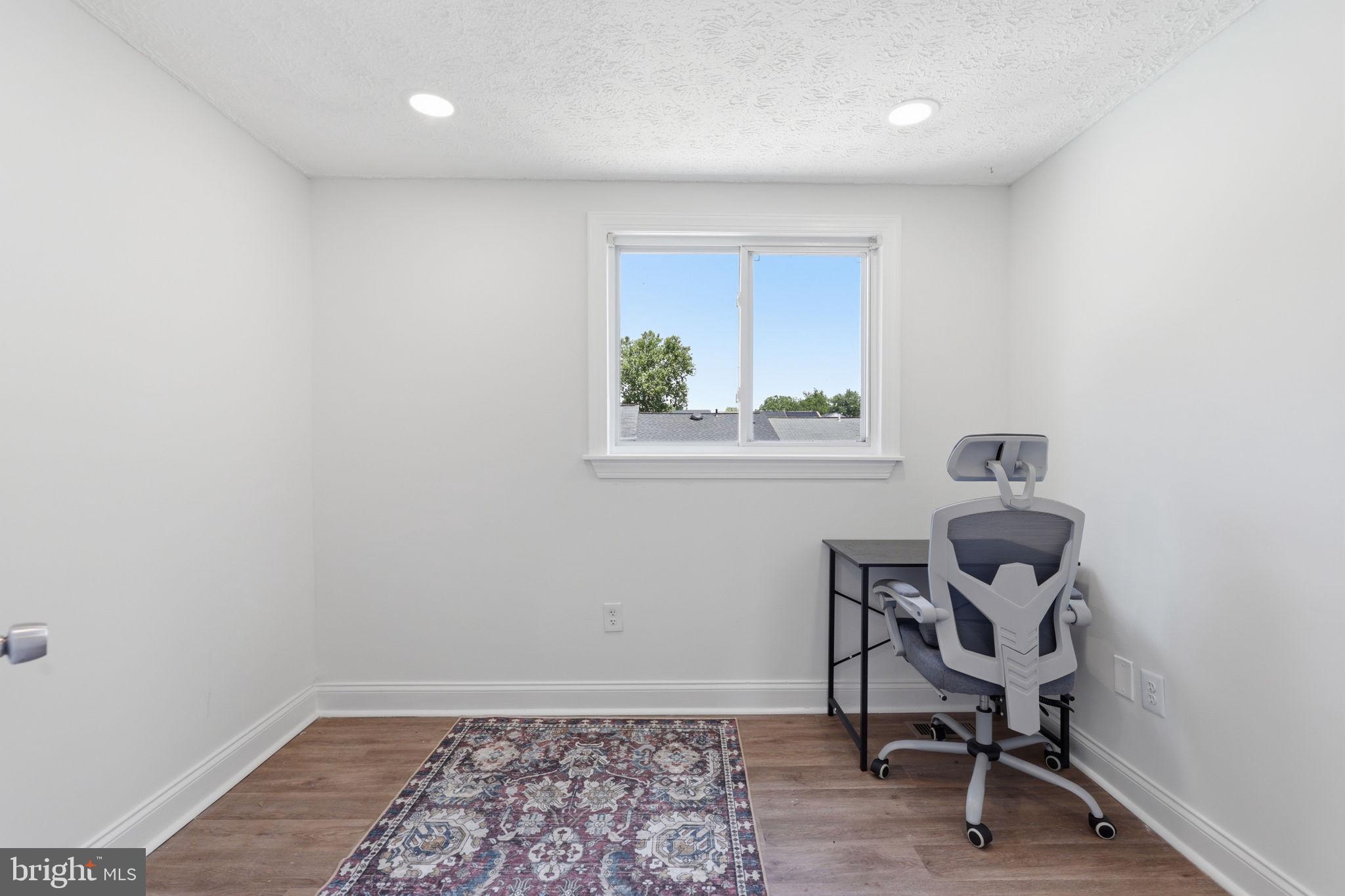 WILLOW HILLS - Residential