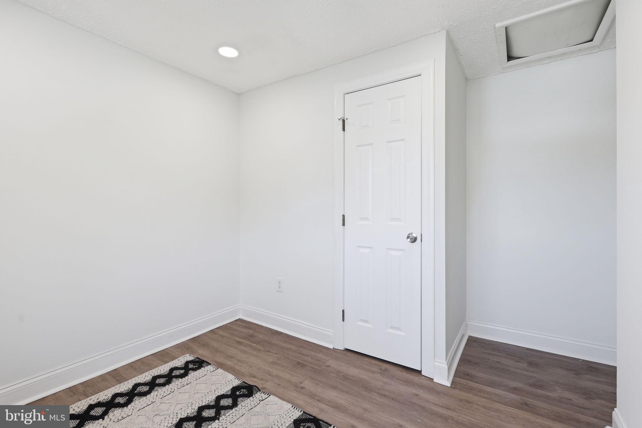 WILLOW HILLS - Residential
