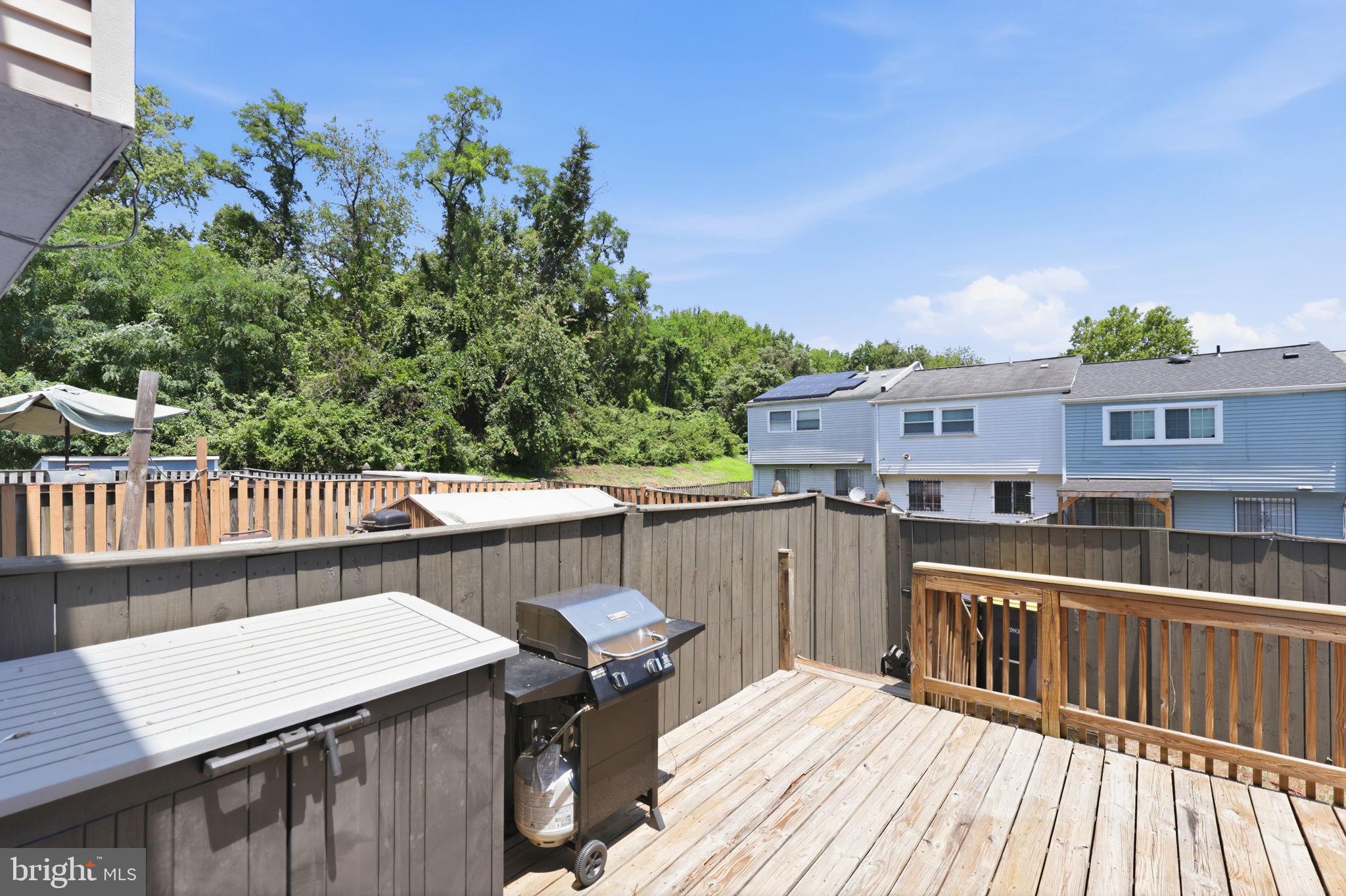 WILLOW HILLS - Residential