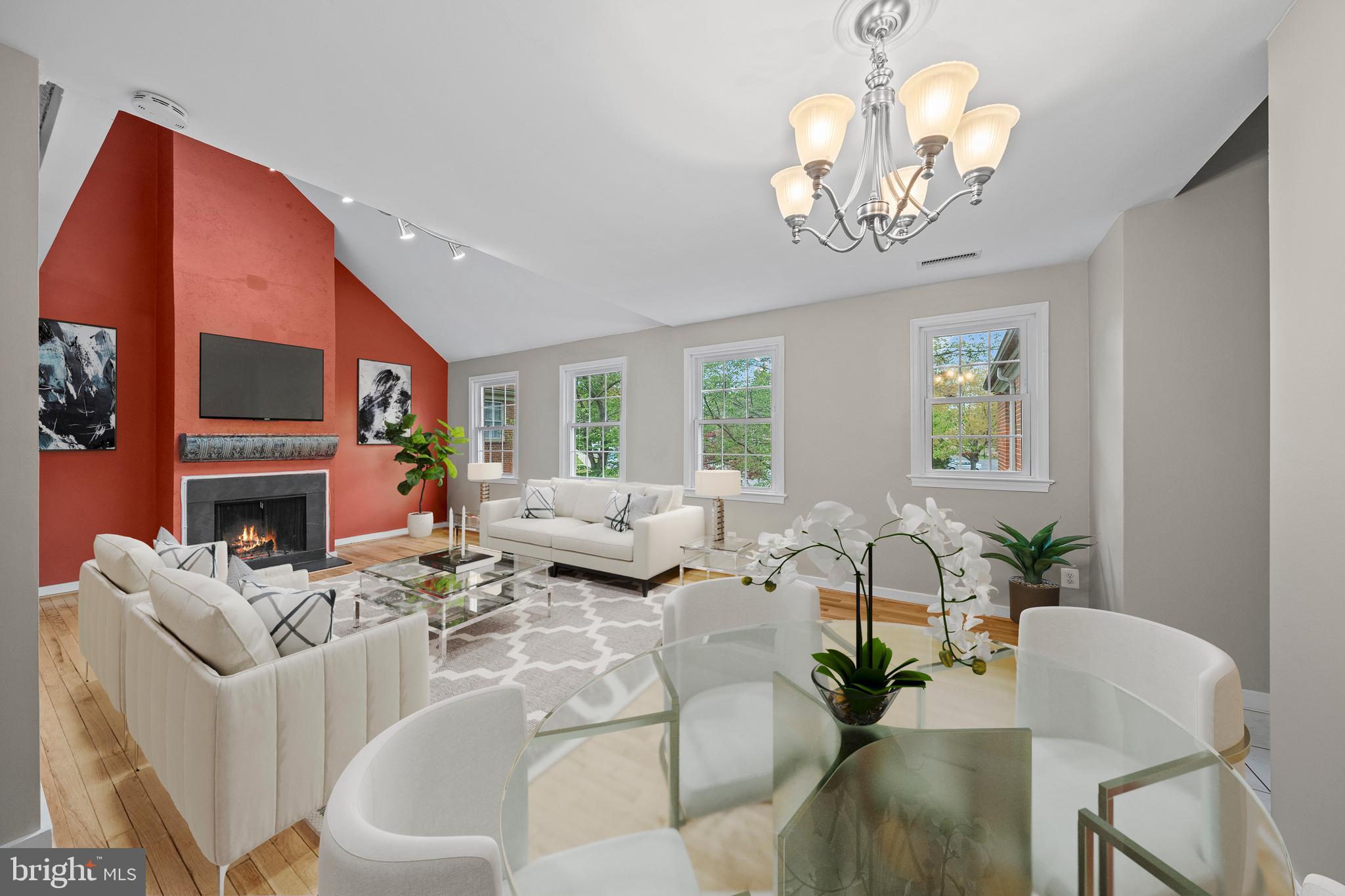 ROCK CREEK GARDENS - Residential Lease