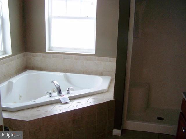 CASTLETON - Residential