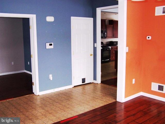 CASTLETON - Residential