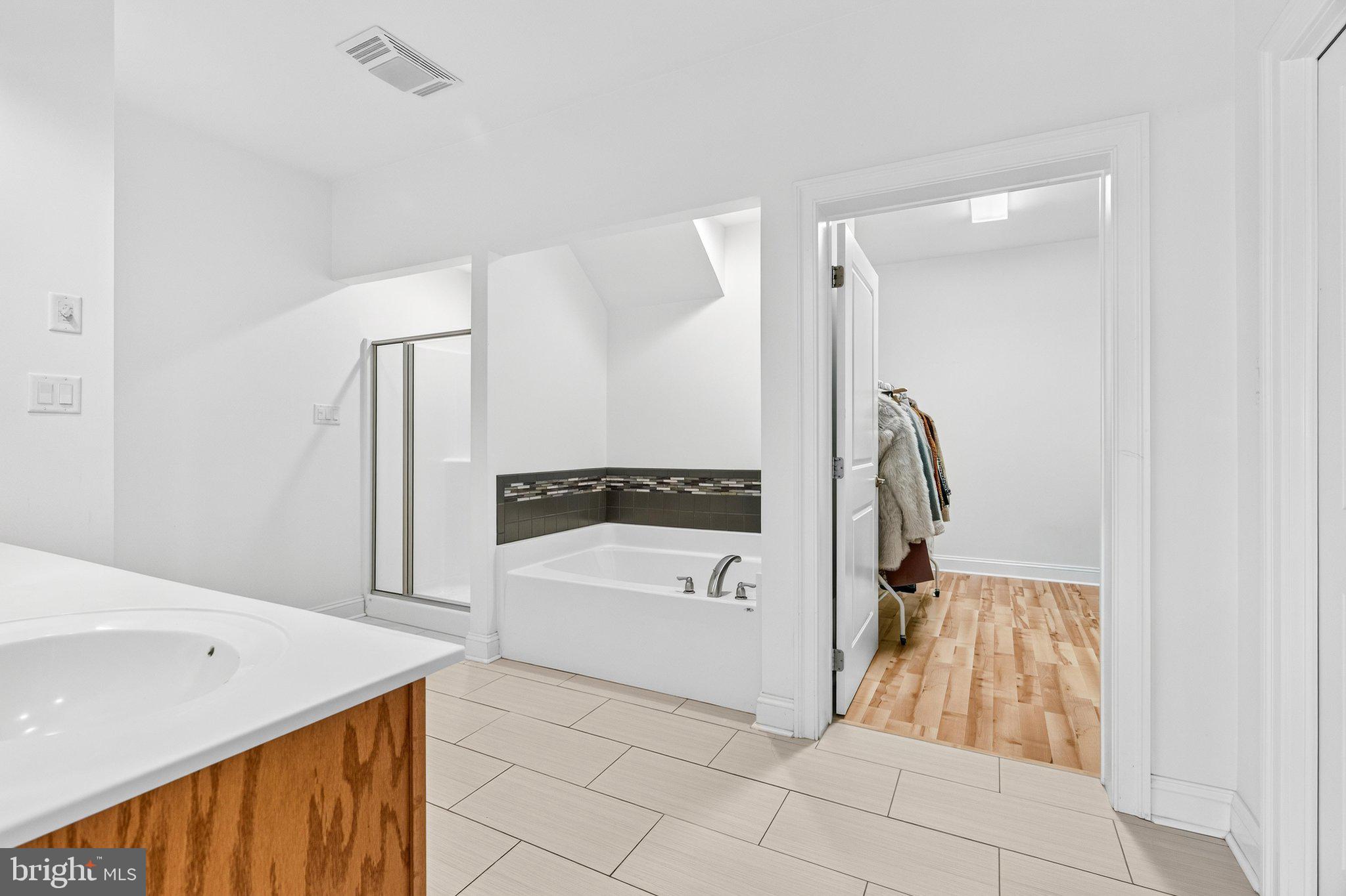HAGERSTOWN - Residential