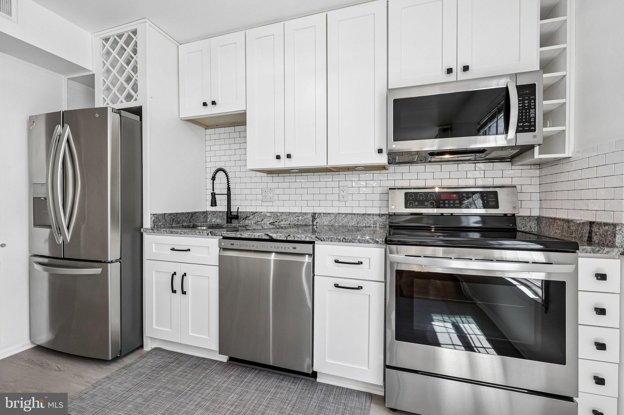 DUNN LORING VILLAGE - Residential